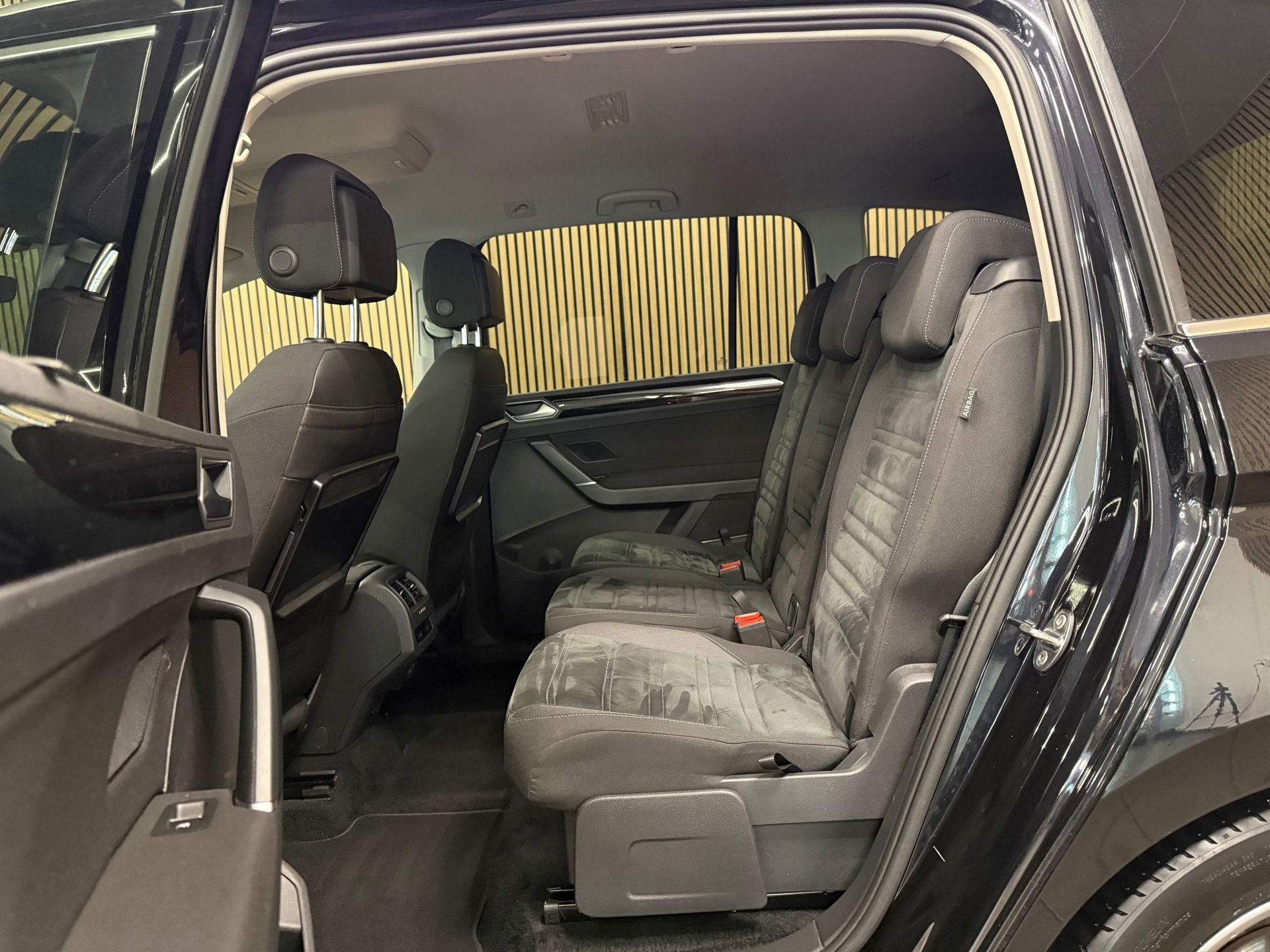https://www.autokooy.nl//xml/images/55586566-22.JPG
