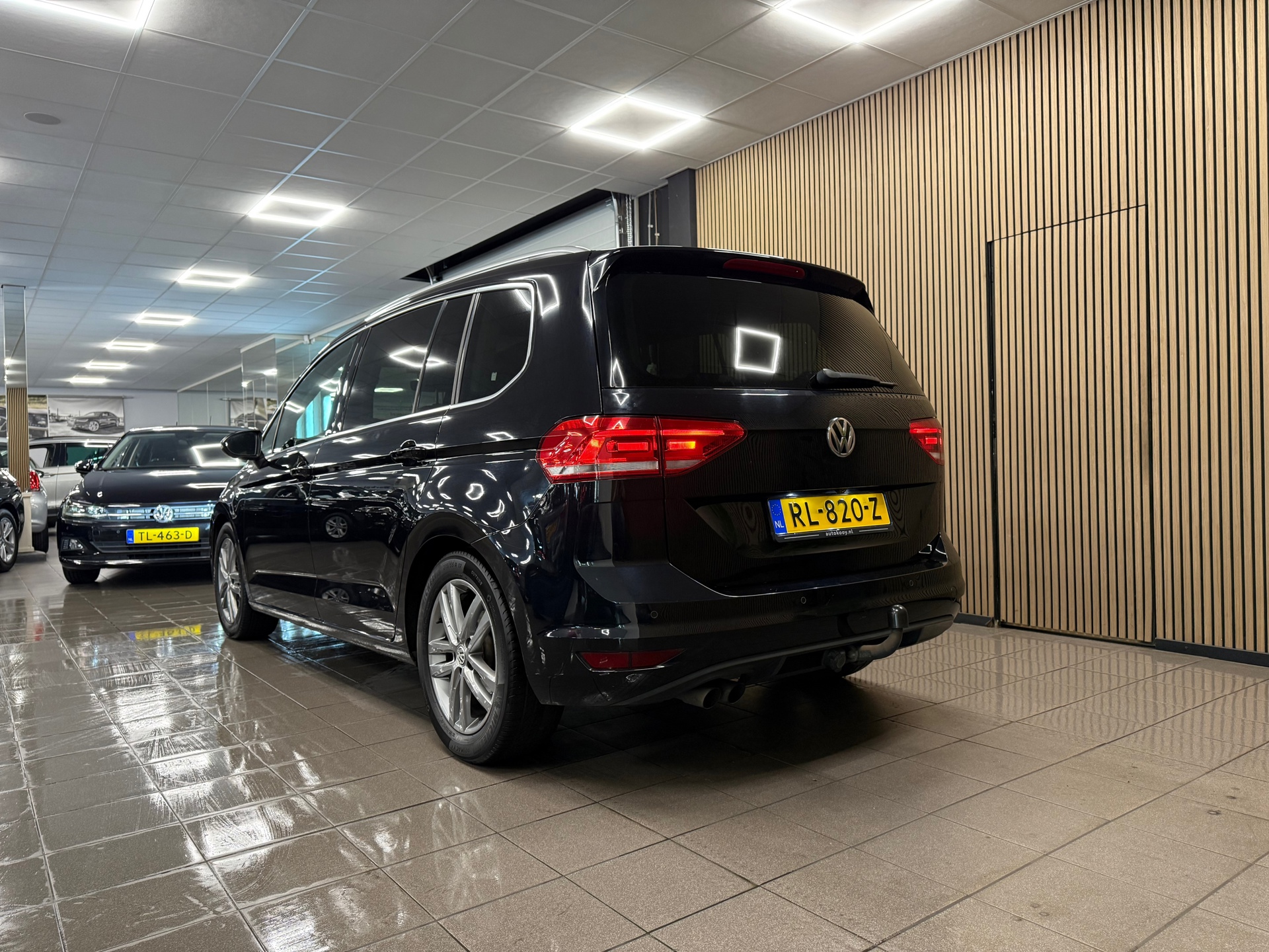 https://www.autokooy.nl//xml/images/55586566-3.JPG