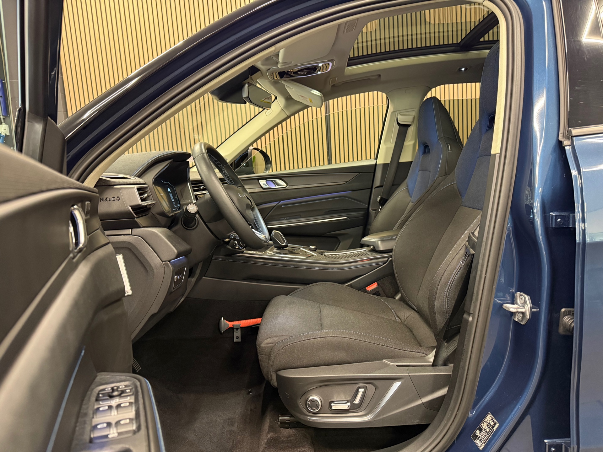 https://www.autokooy.nl//xml/images/55849169-12.JPG