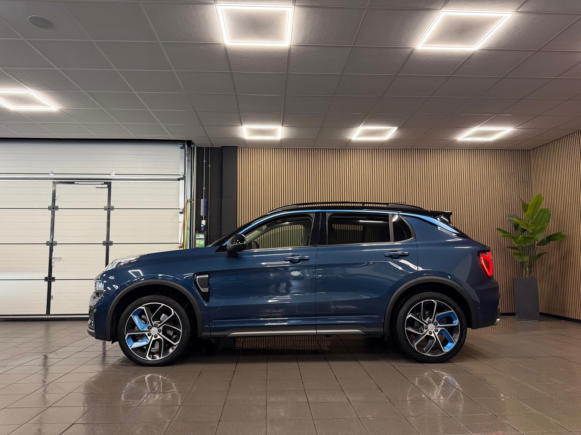 https://www.autokooy.nl//xml/images/55849169-2.JPG