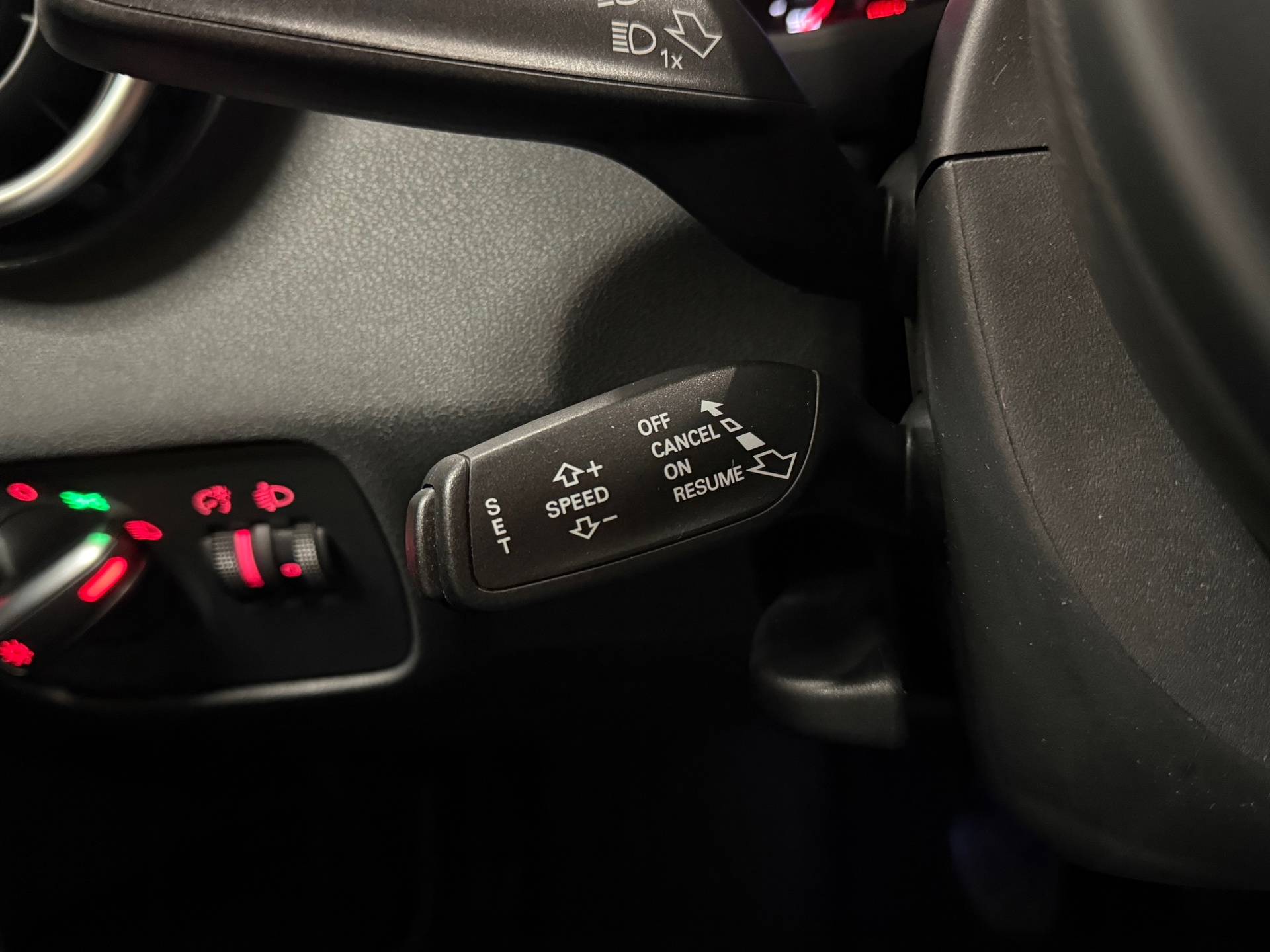 https://www.autokooy.nl//xml/images/55869936-15.JPG