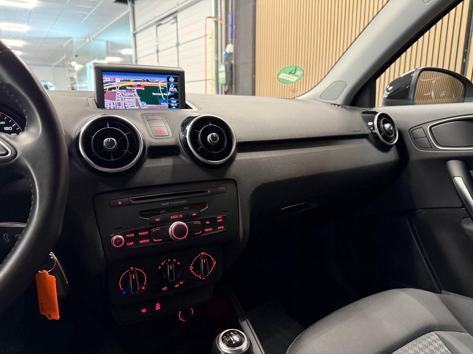 https://www.autokooy.nl//xml/images/55869936-21.JPG