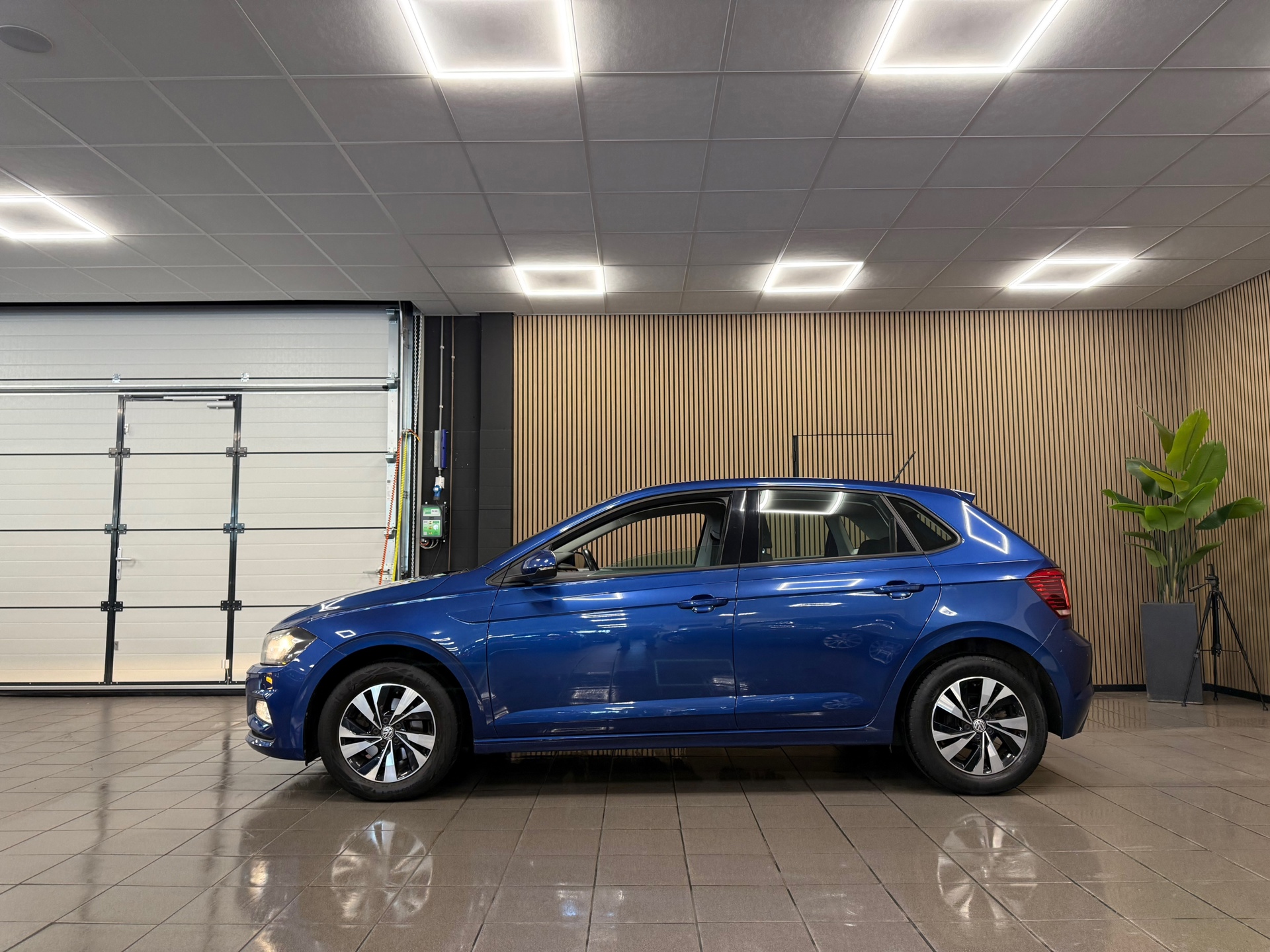 https://www.autokooy.nl//xml/images/55870073-2.JPG