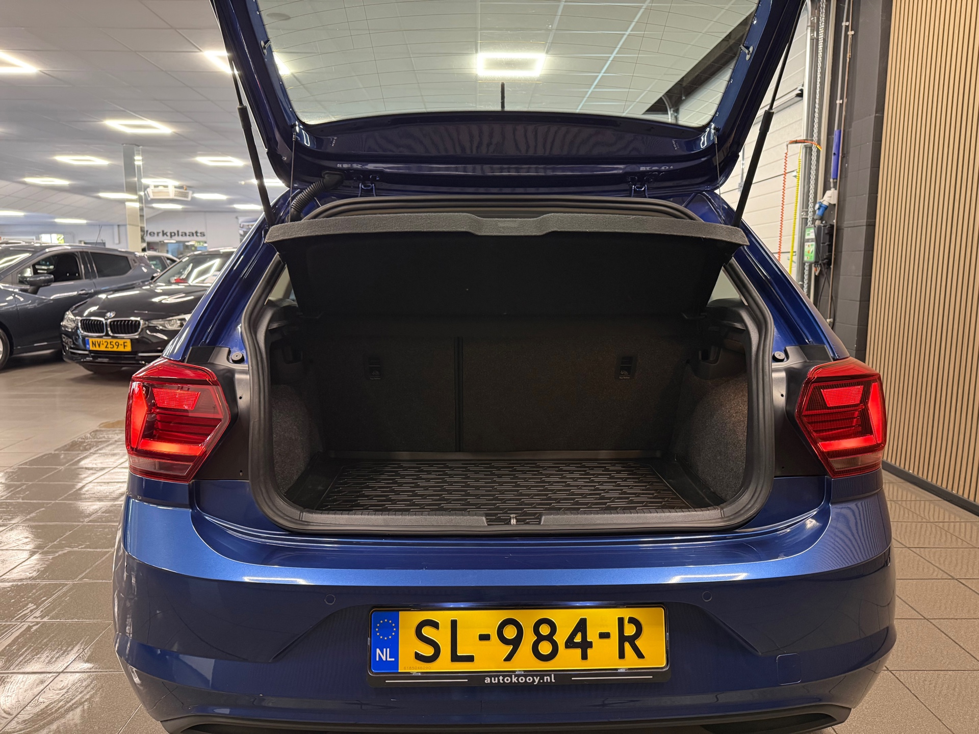 https://www.autokooy.nl//xml/images/55870073-5.JPG