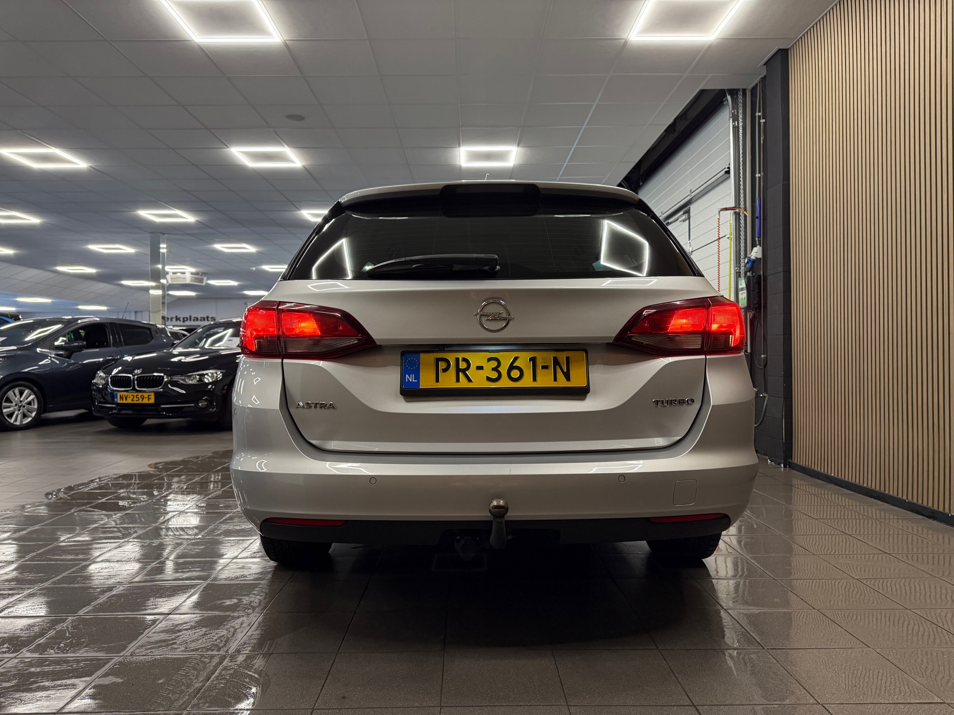 https://www.autokooy.nl//xml/images/55895177-4.JPG