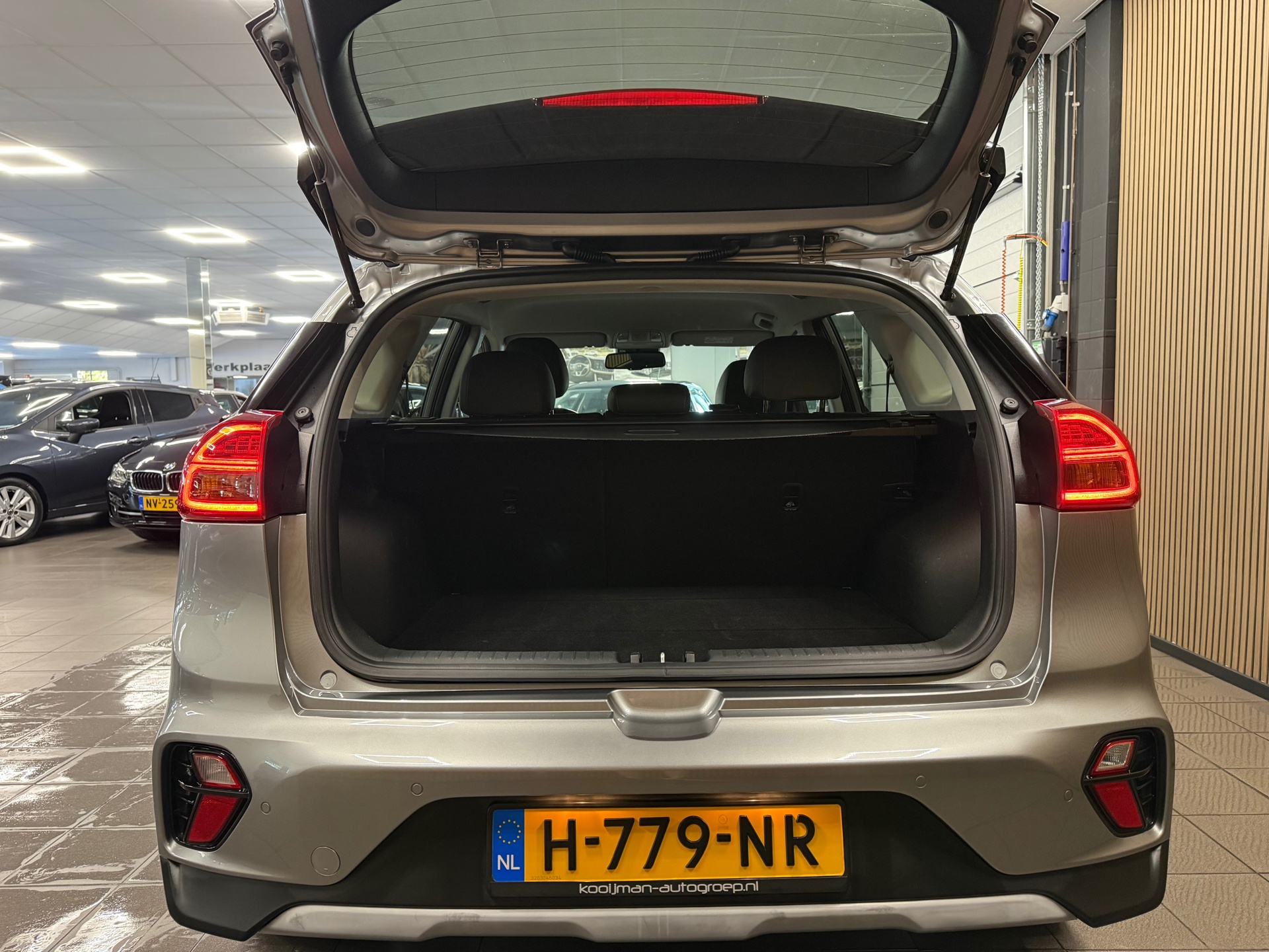 https://www.autokooy.nl//xml/images/55895333-5.JPG