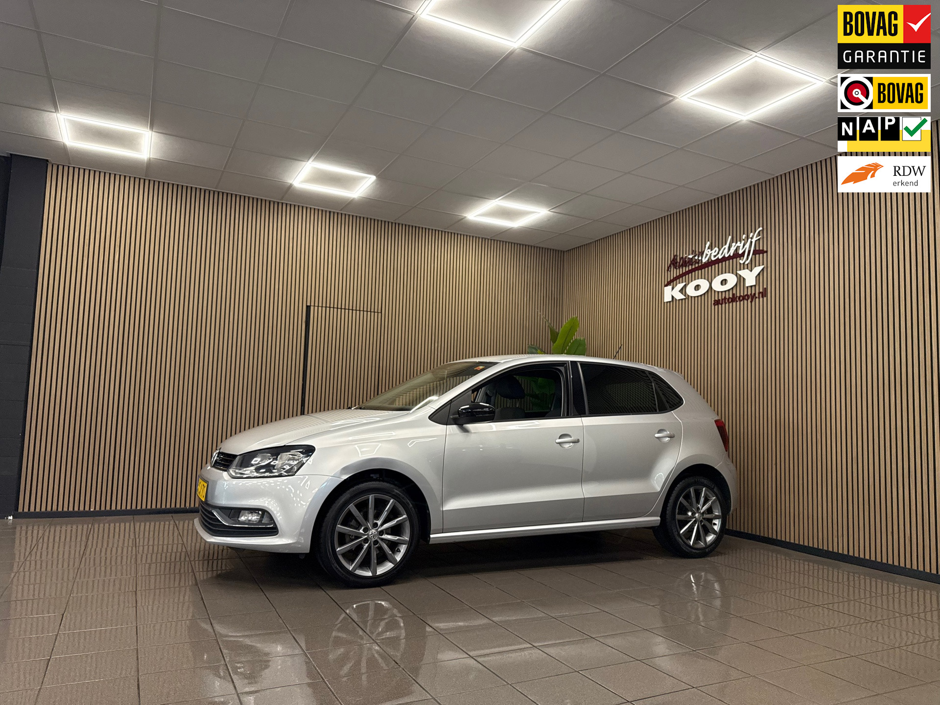 Volkswagen Polo 1.2 TSI First Edition * Airco / Cruise control / LM Velgen / NL Auto *