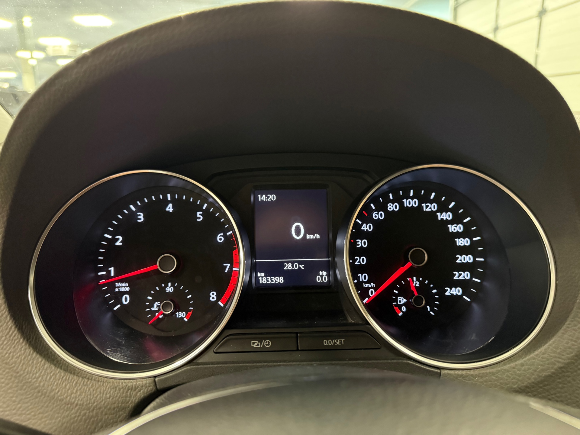 https://www.autokooy.nl//xml/images/55920594-15.JPG