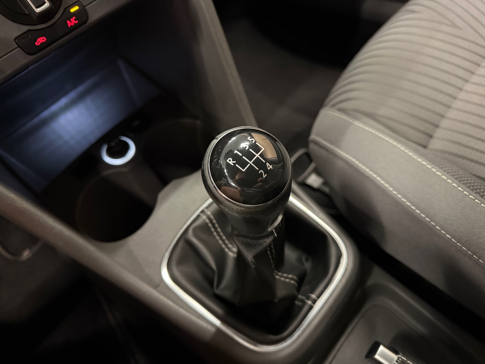 https://www.autokooy.nl//xml/images/55920594-19.JPG