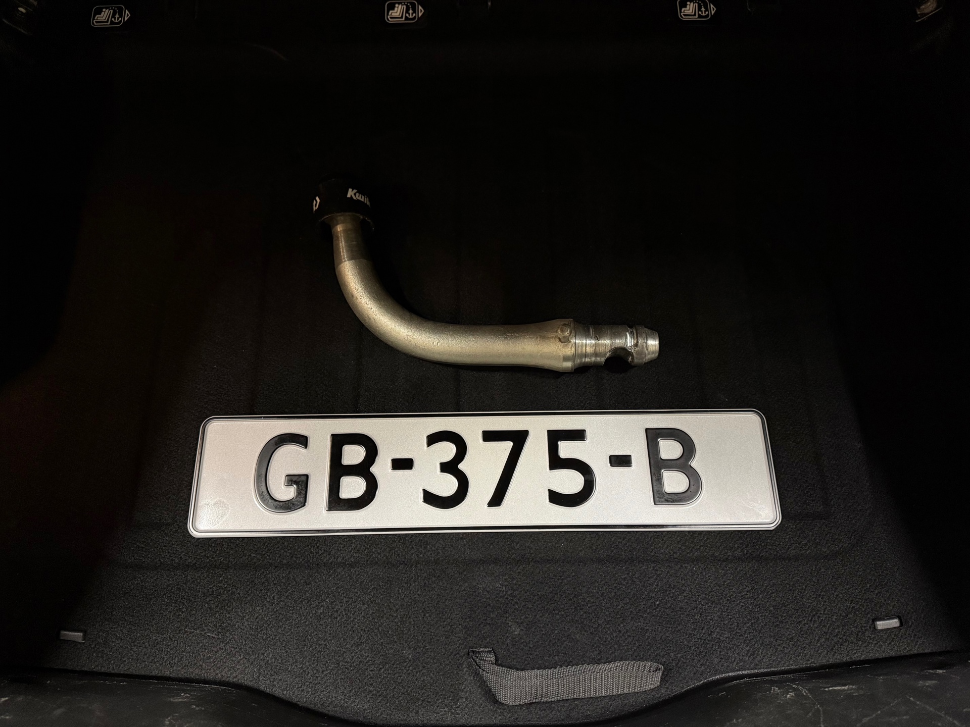 https://www.autokooy.nl//xml/images/55945790-6.JPG