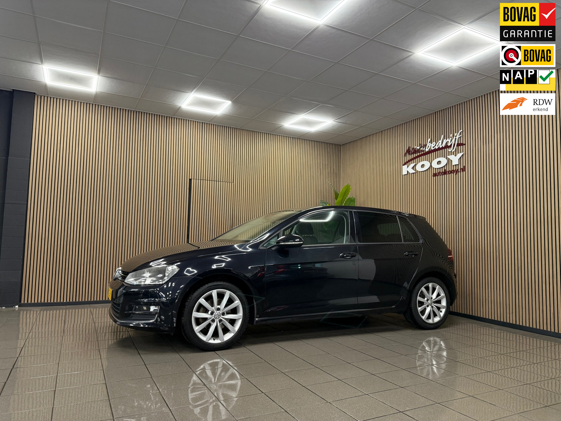 Volkswagen Golf 1.4 TSI Connected Series * 1e Eig / Automaat / Panoramadak / Navigatie / Camera / NL Auto *