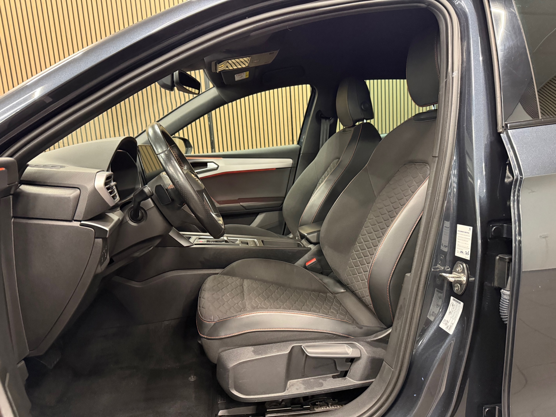 https://www.autokooy.nl//xml/images/56025806-12.JPG