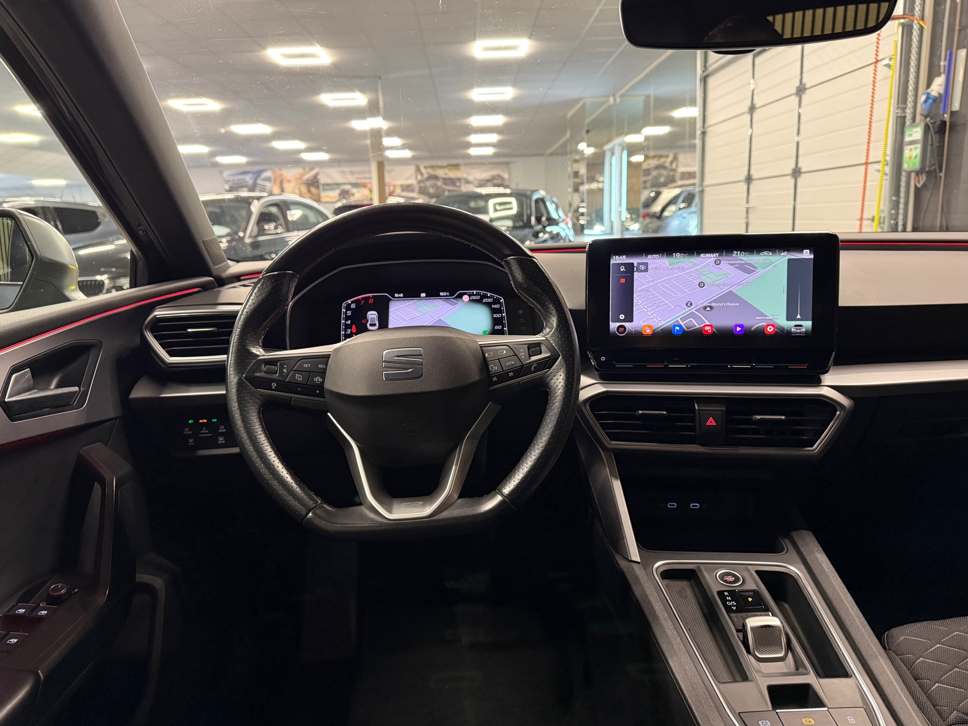 https://www.autokooy.nl//xml/images/56025806-21.JPG