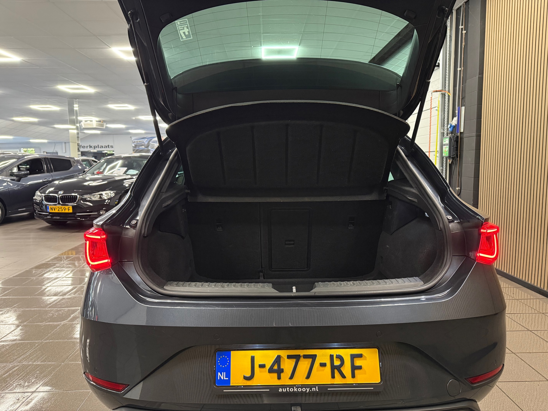 https://www.autokooy.nl//xml/images/56025806-5.JPG
