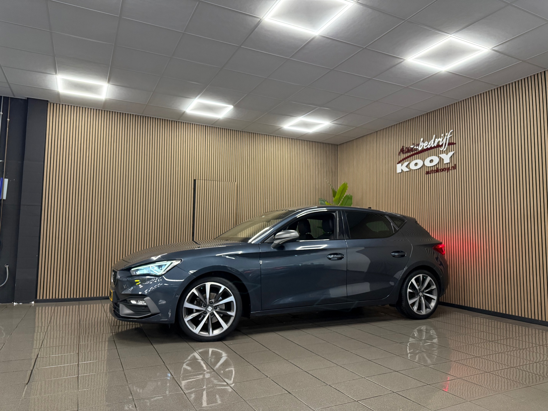 https://www.autokooy.nl//xml/images/56025806-9.JPG