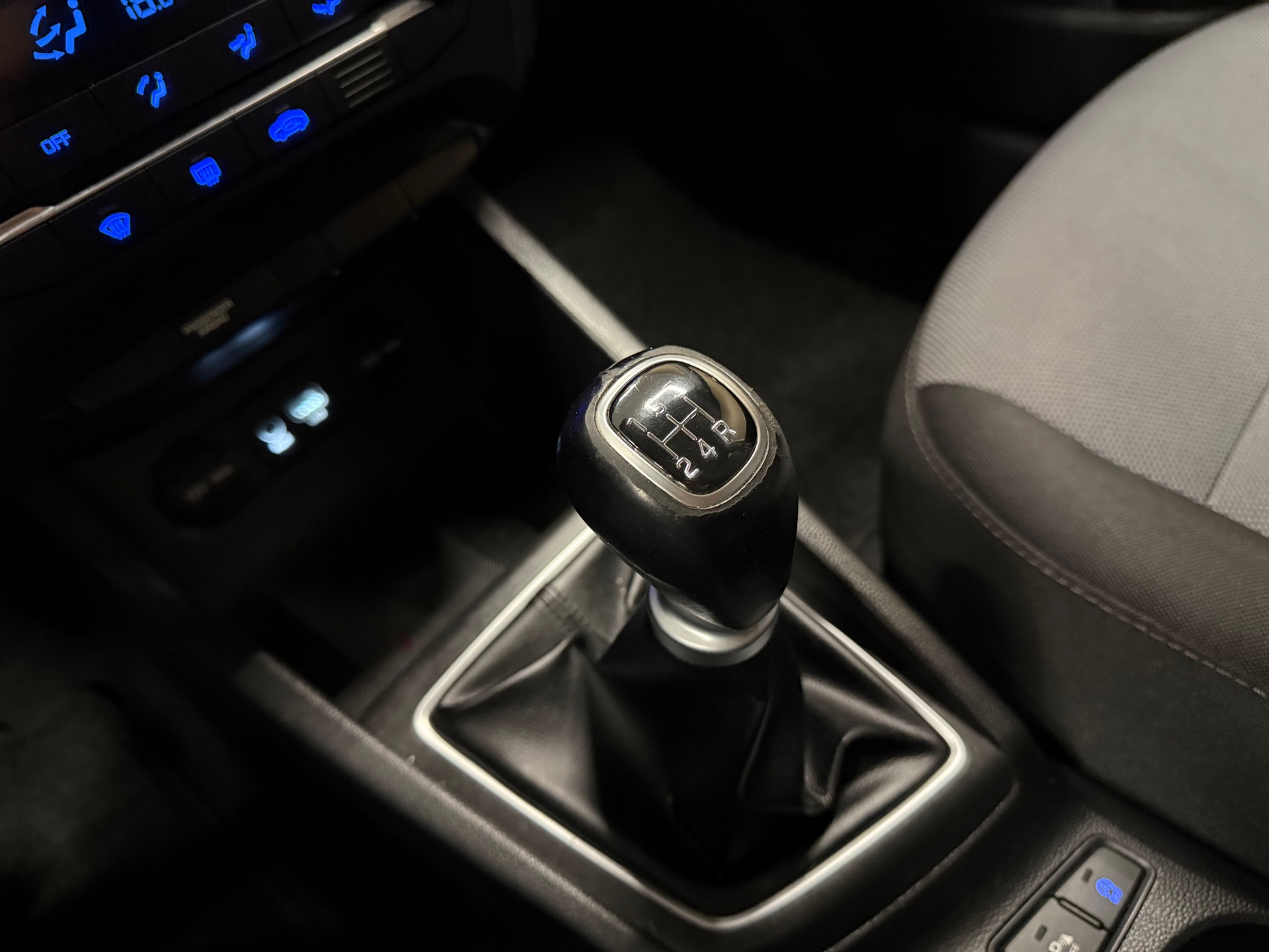 https://www.autokooy.nl//xml/images/56049835-21.JPG