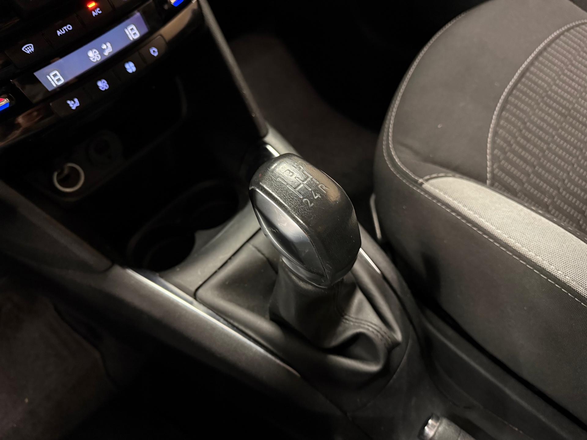 https://www.autokooy.nl//xml/images/56049908-20.JPG