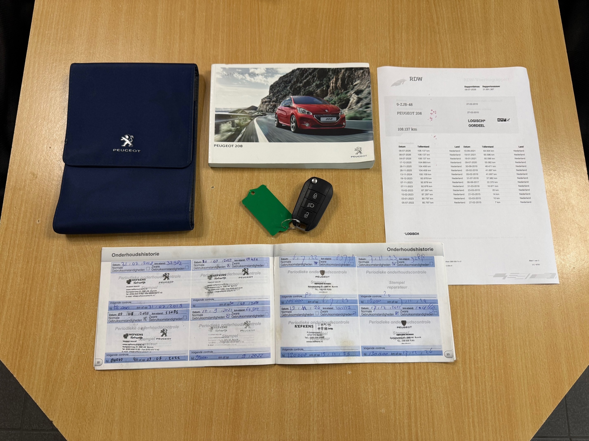 https://www.autokooy.nl//xml/images/56049908-23.JPG