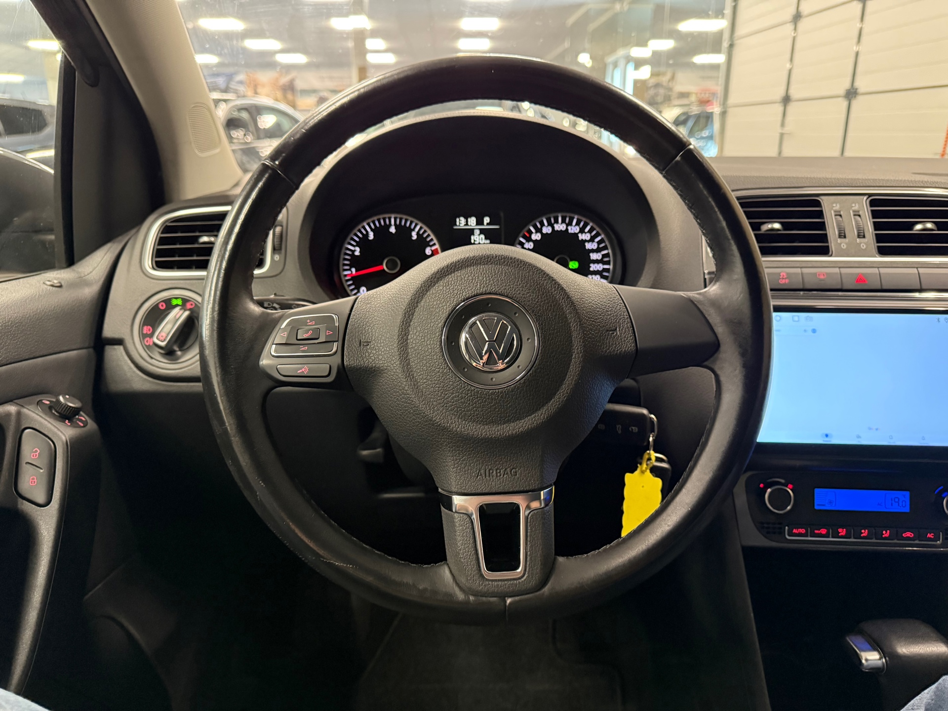 https://www.autokooy.nl//xml/images/56049956-13.JPG