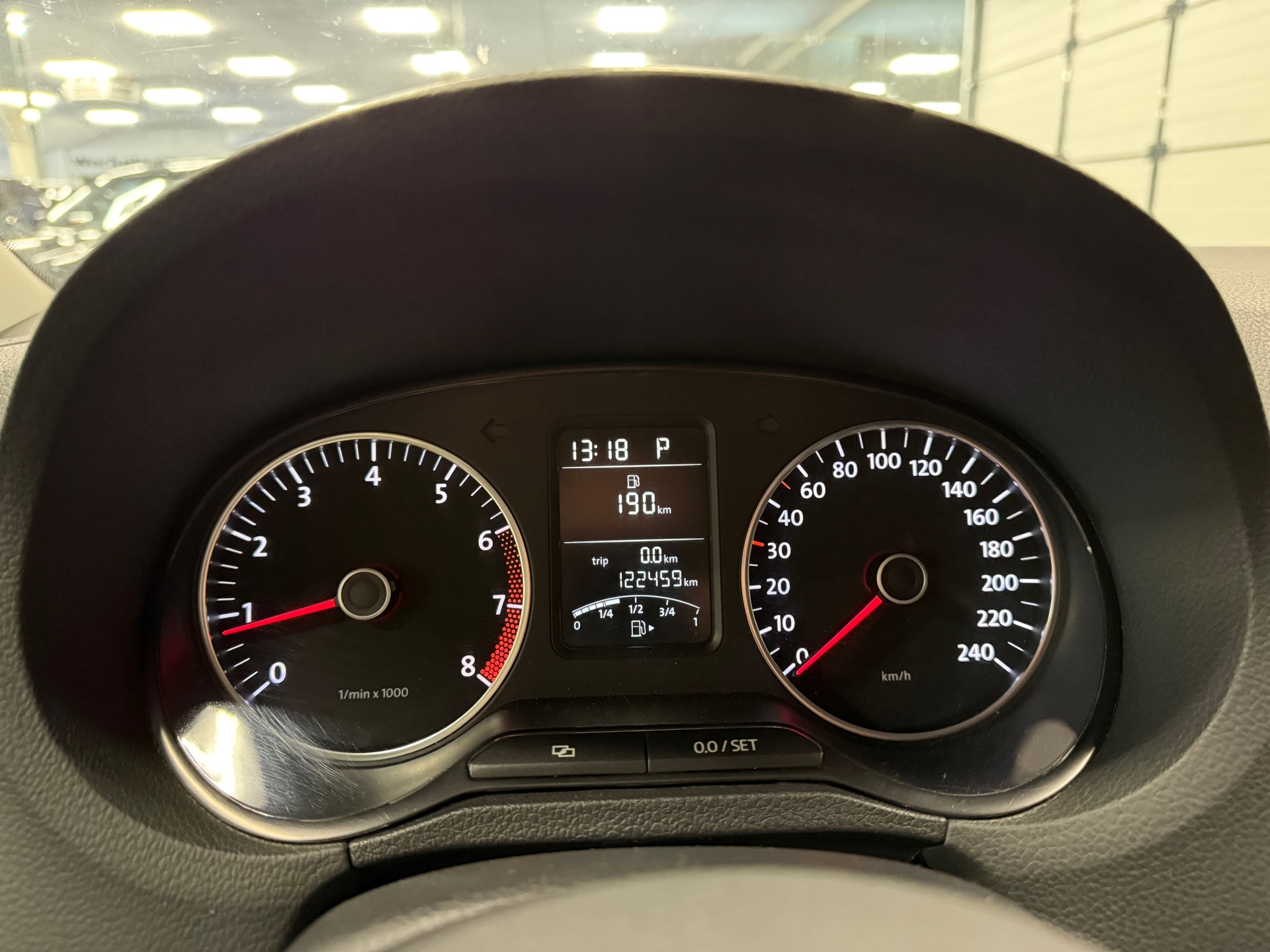 https://www.autokooy.nl//xml/images/56049956-14.JPG