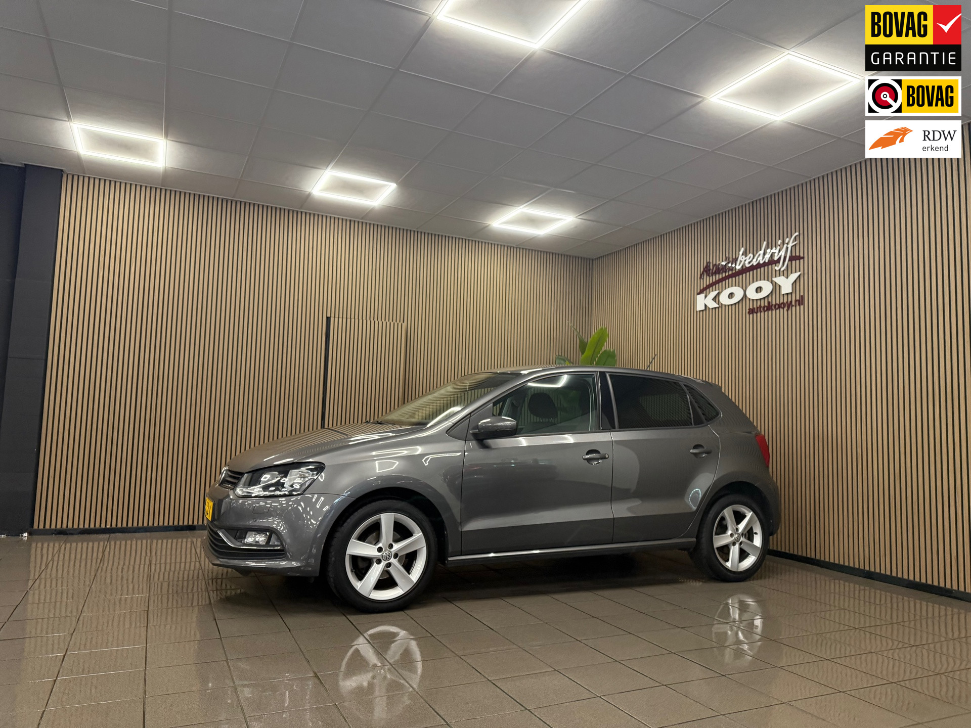 Volkswagen Polo 1.2 TSI Comfortline * Automaat / 1e Eig / Navigatie / Stoelverwarming *