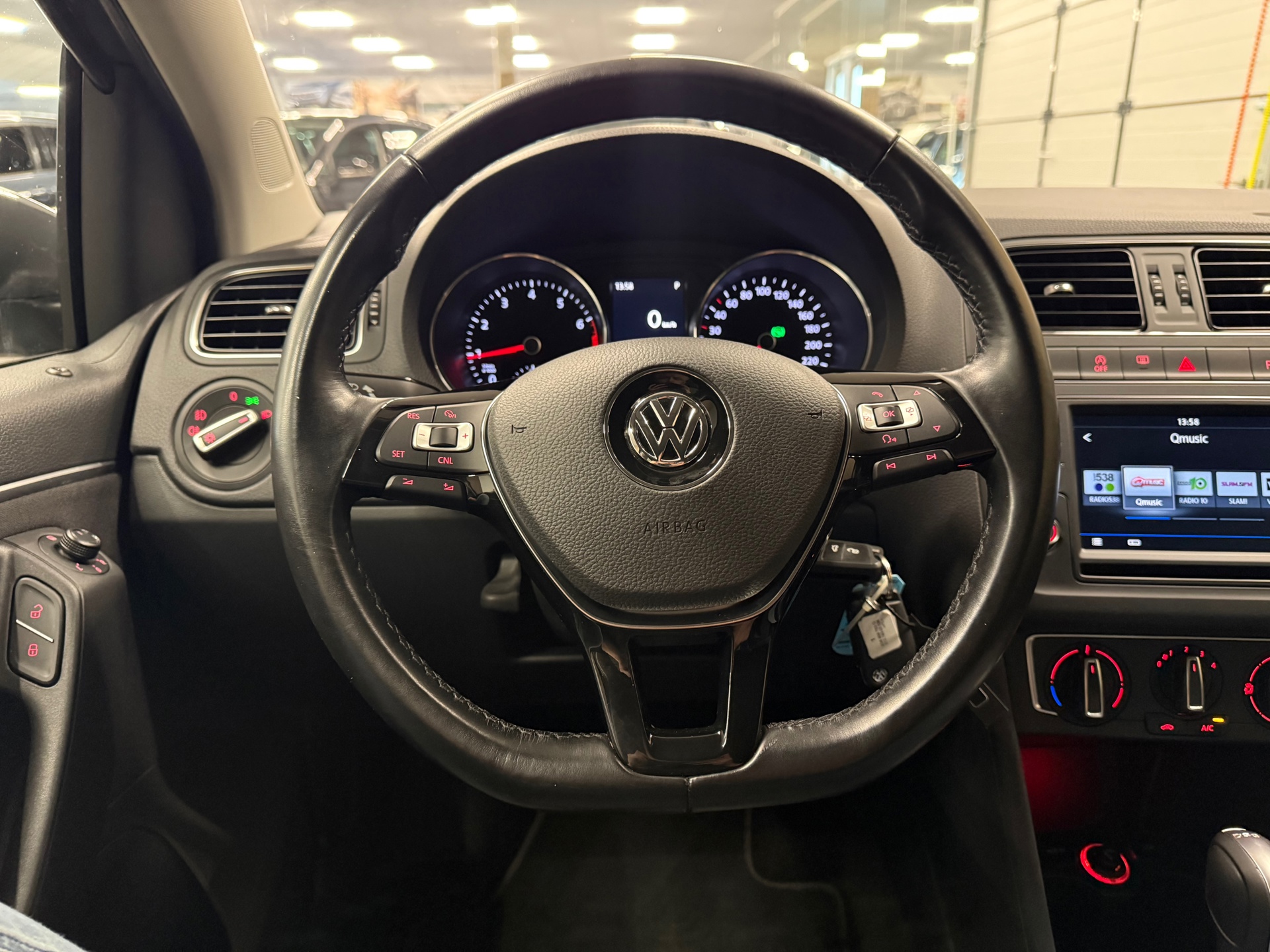 https://www.autokooy.nl//xml/images/56098214-13.JPG