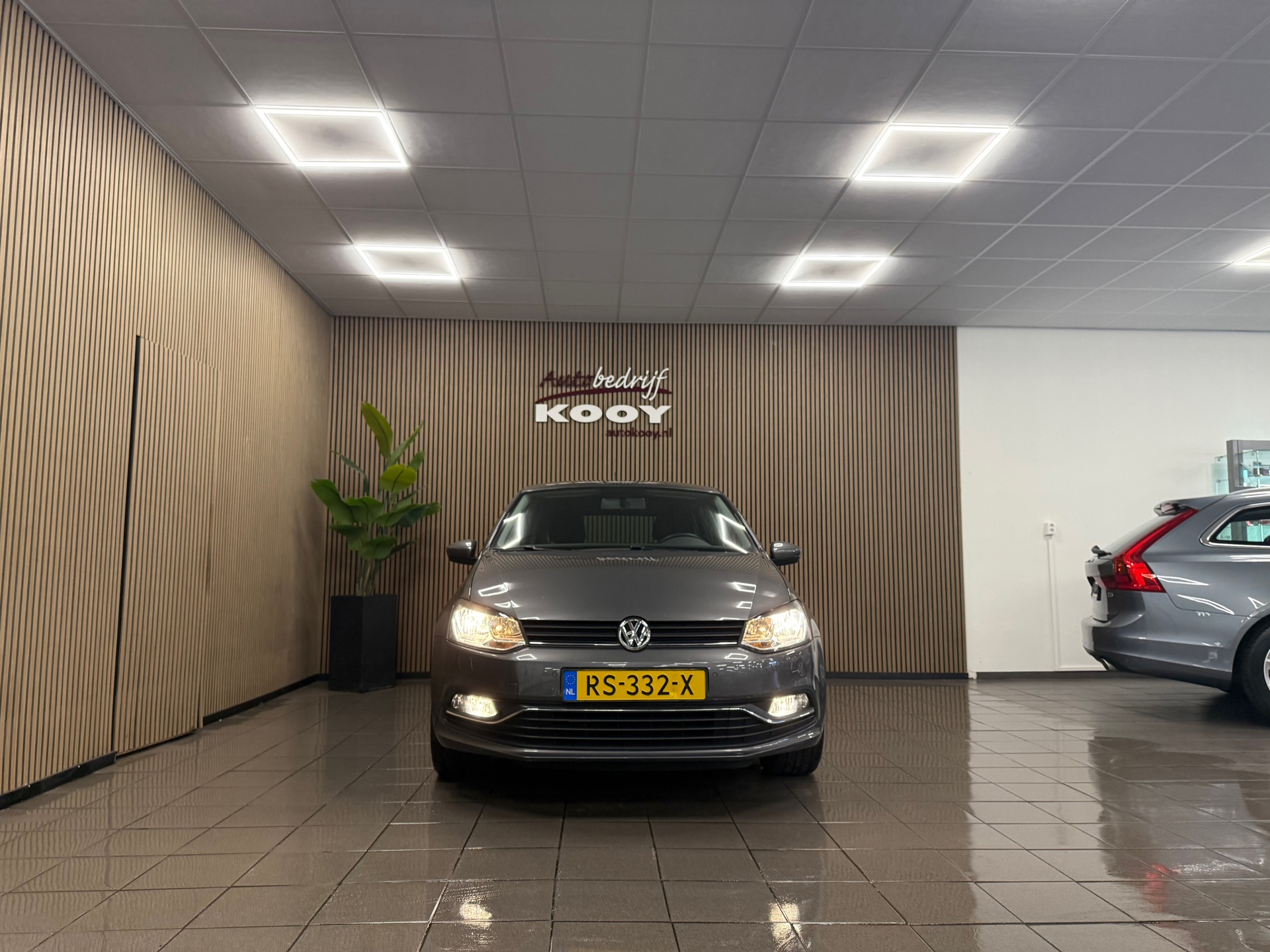 https://www.autokooy.nl//xml/images/56098214-8.JPG