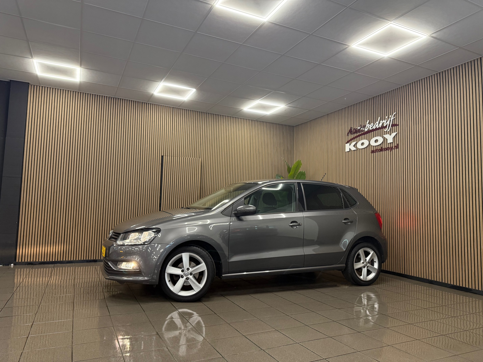 https://www.autokooy.nl//xml/images/56098214-9.JPG