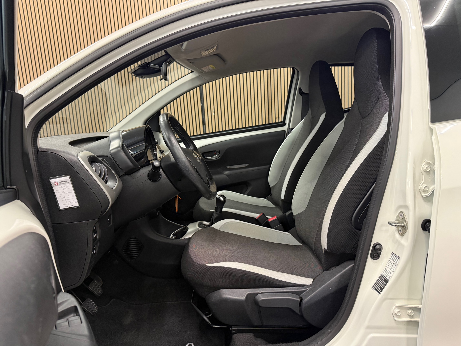 https://www.autokooy.nl//xml/images/56098462-11.JPG