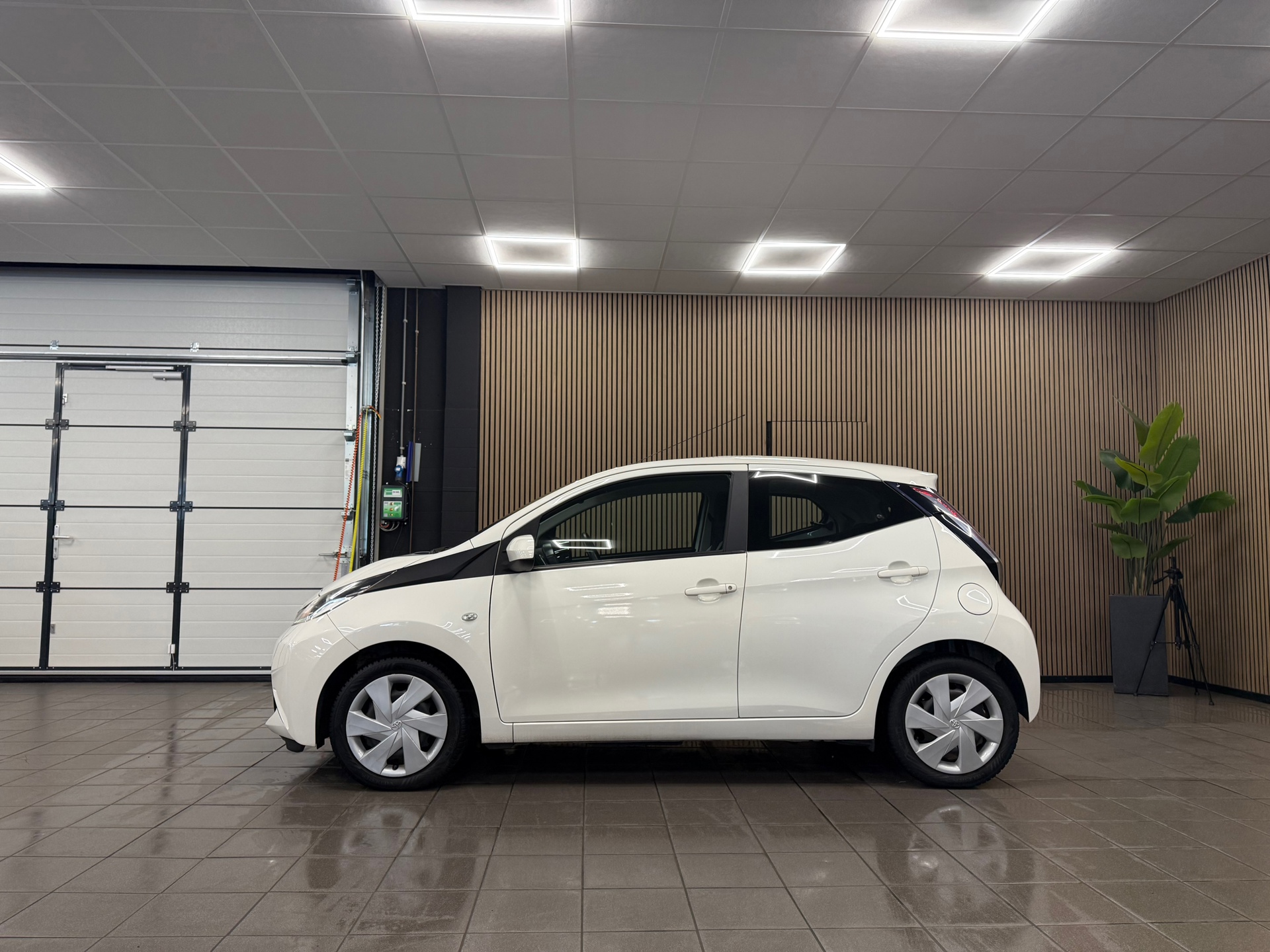 https://www.autokooy.nl//xml/images/56098462-2.JPG
