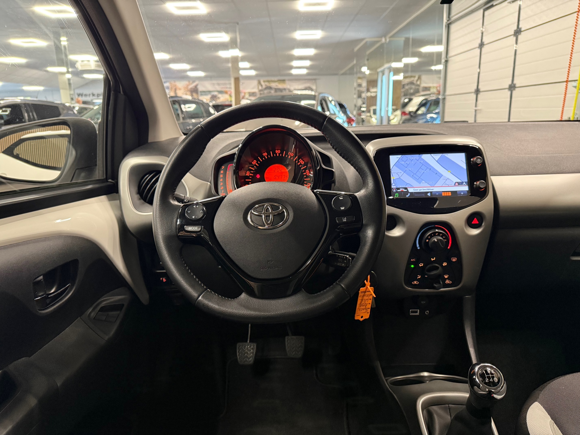 https://www.autokooy.nl//xml/images/56098462-22.JPG