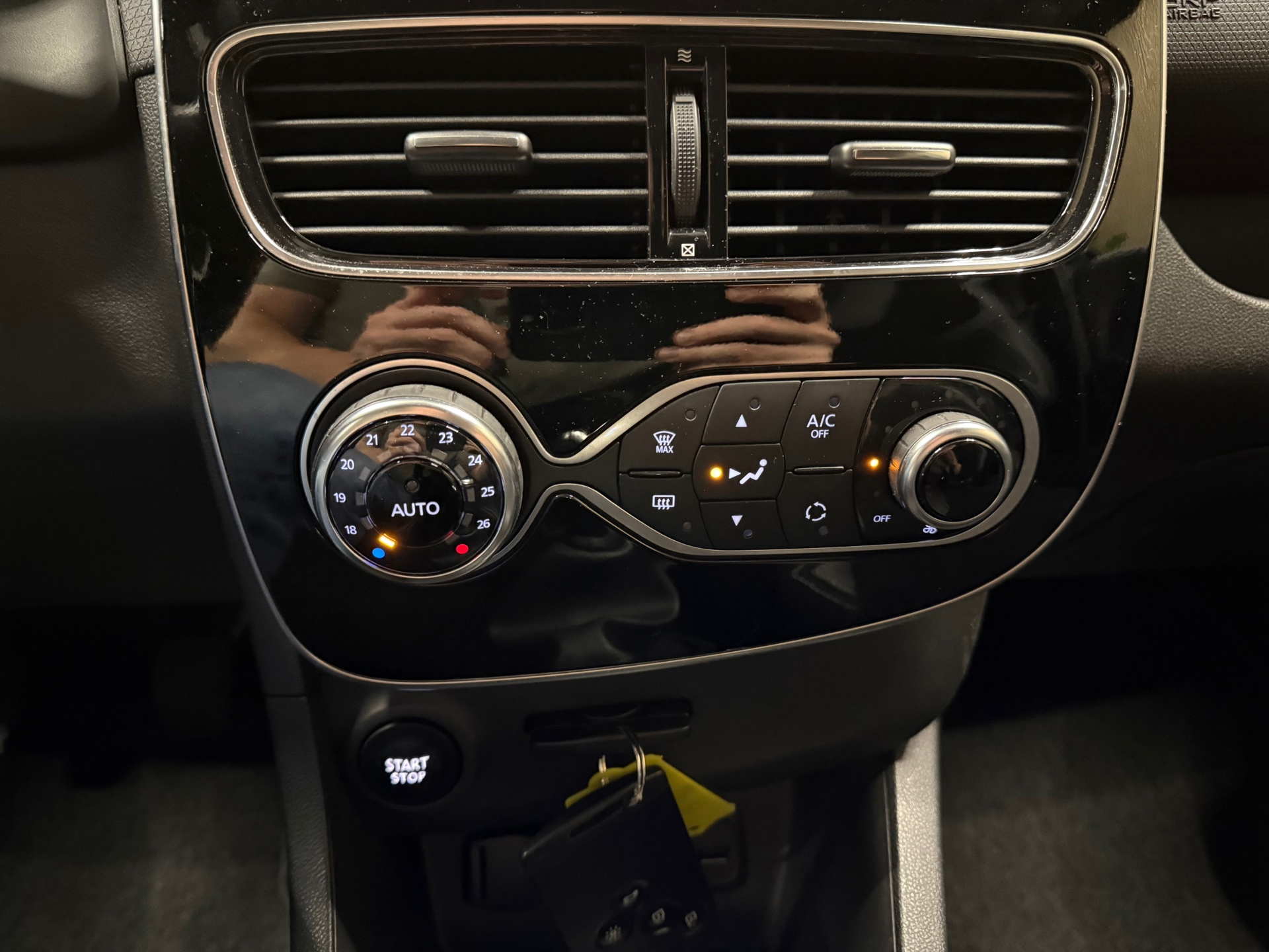https://www.autokooy.nl//xml/images/56126460-19.JPG