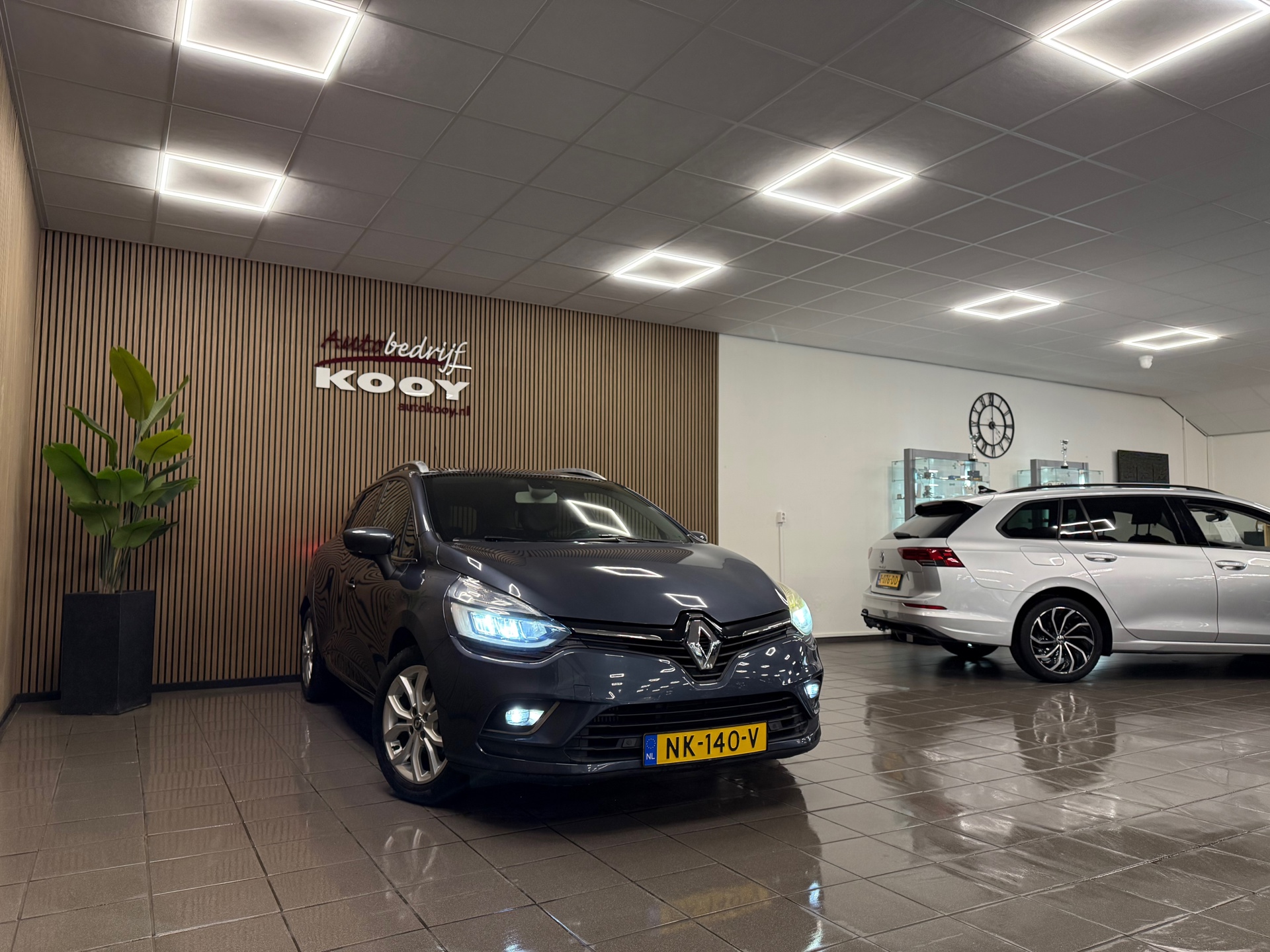 https://www.autokooy.nl//xml/images/56126460-7.JPG