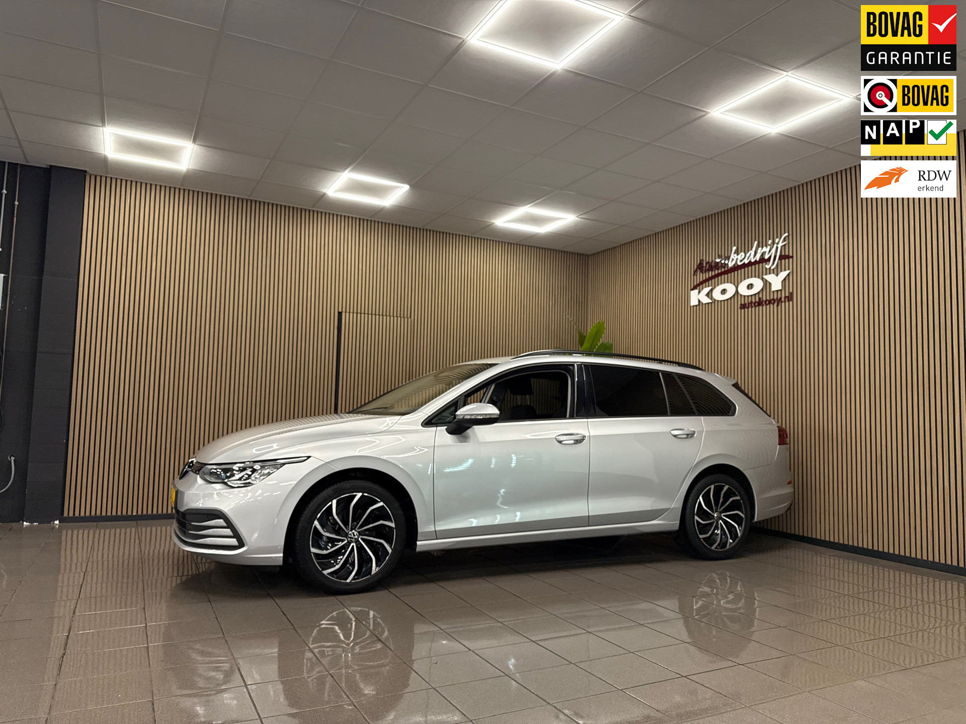 Volkswagen Golf Variant 1.0 TSI Life * NL Auto / Trekhaak / Carplay / LM Velgen / Navigatie *