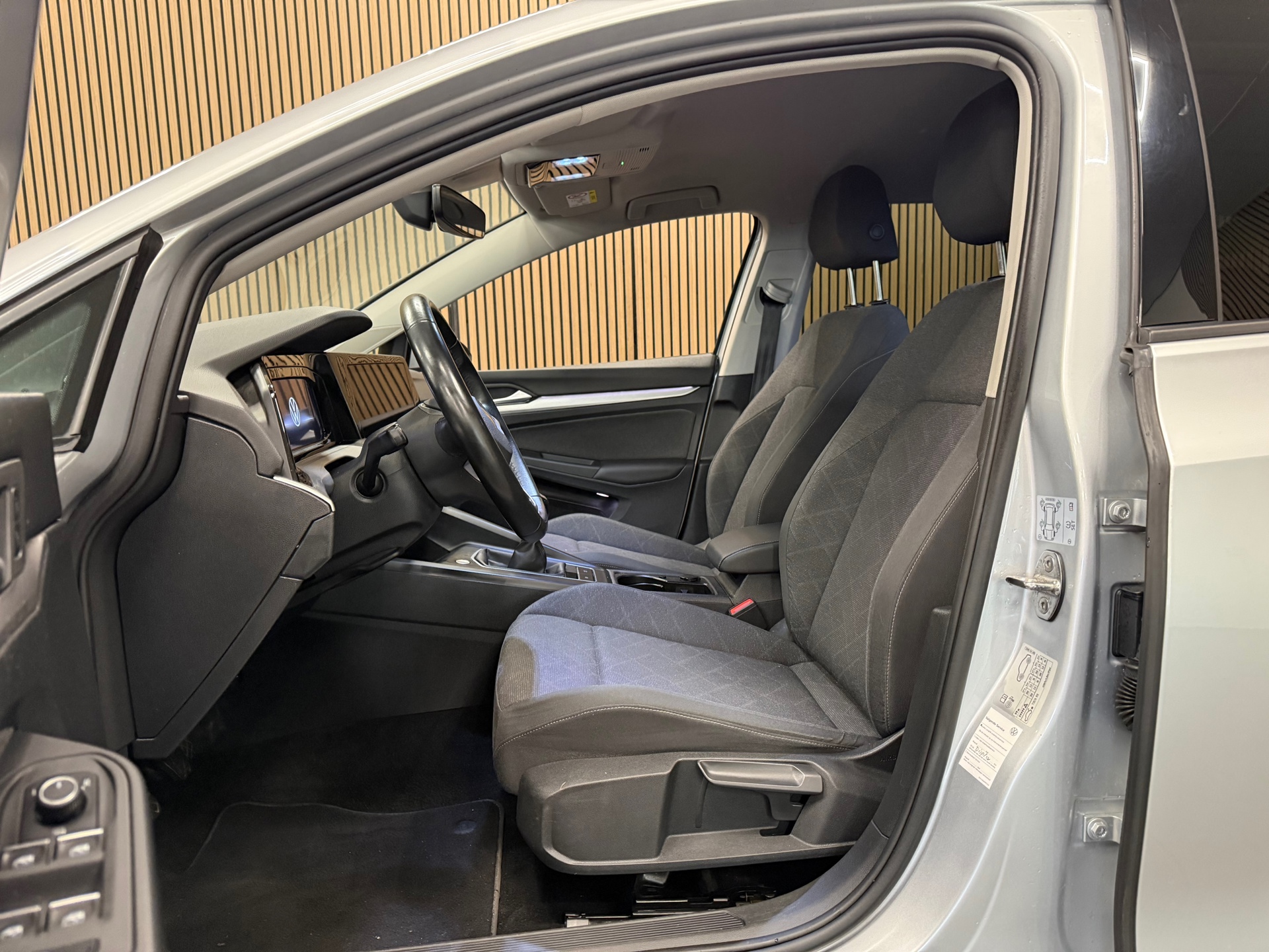 https://www.autokooy.nl//xml/images/56126562-11.JPG