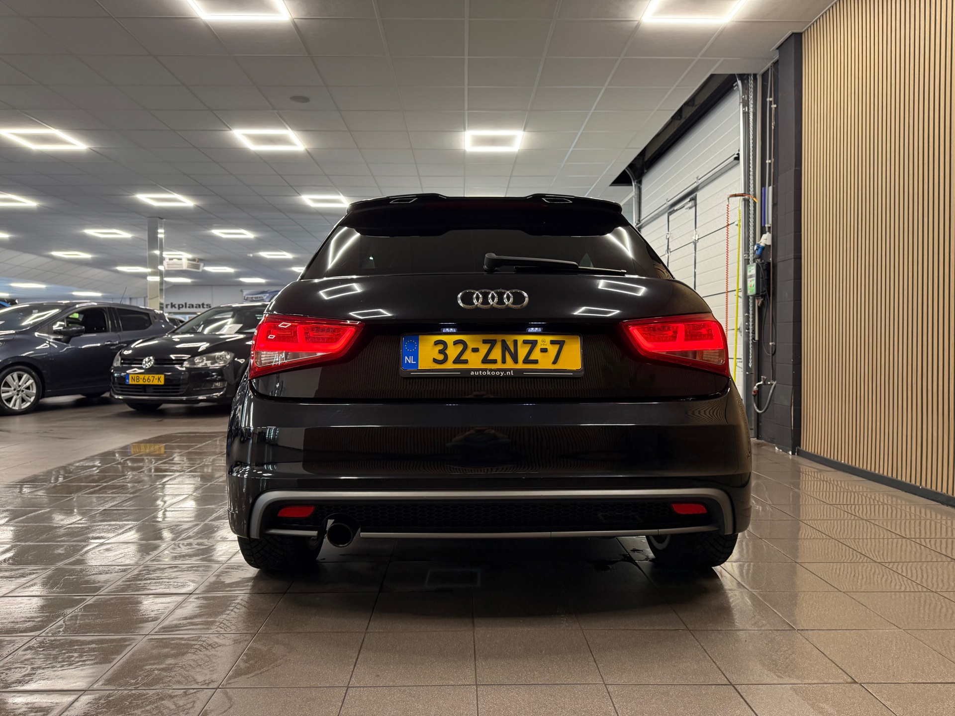 https://www.autokooy.nl//xml/images/56126744-4.JPG
