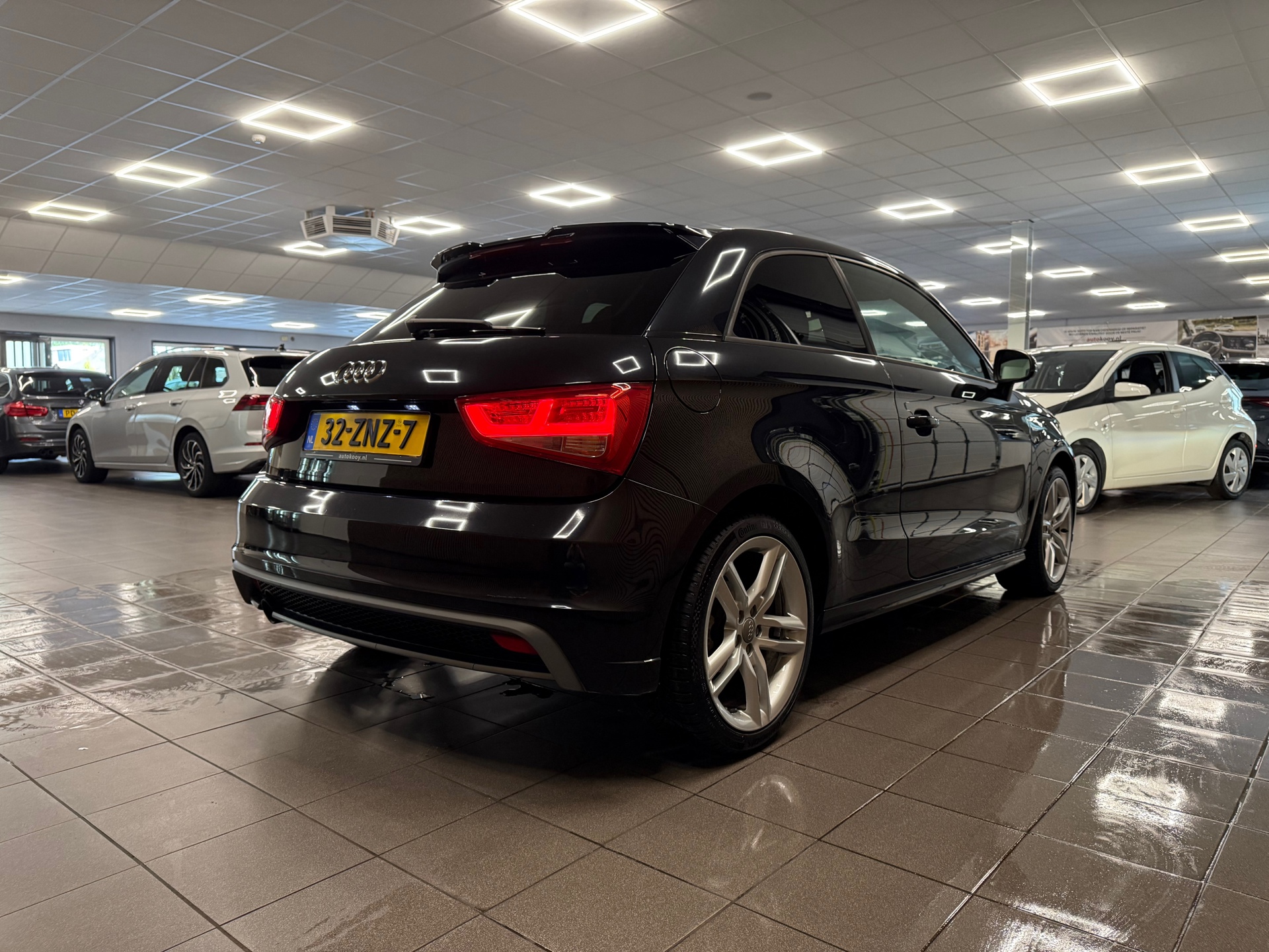 https://www.autokooy.nl//xml/images/56126744-6.JPG