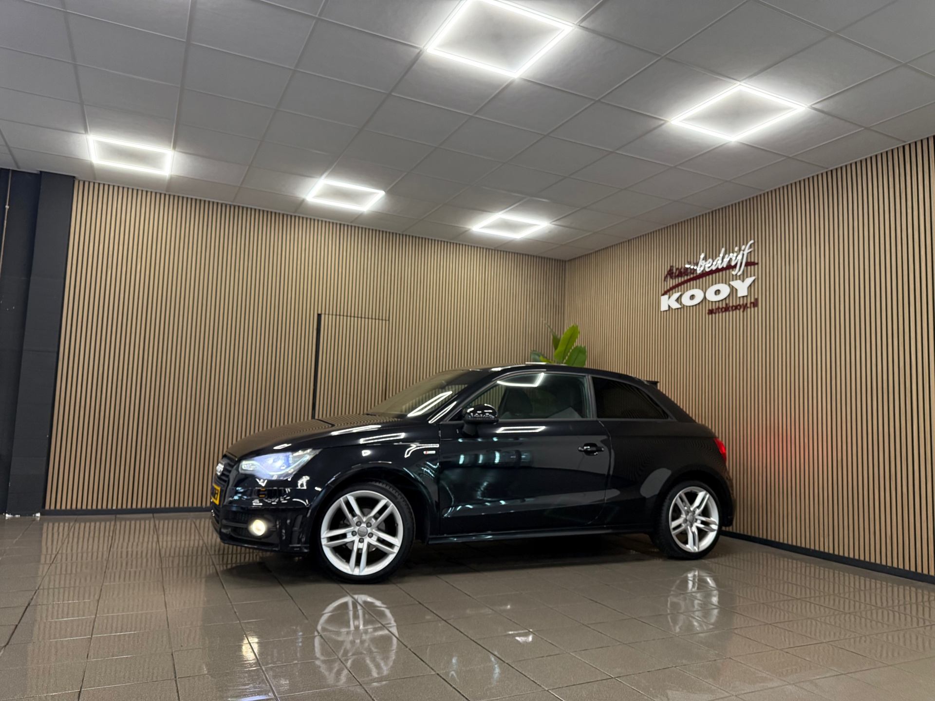 https://www.autokooy.nl//xml/images/56126744-9.JPG