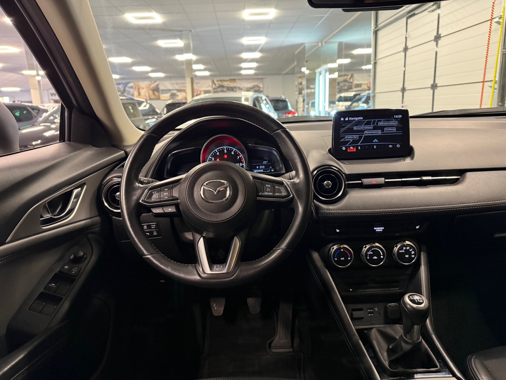 https://www.autokooy.nl//xml/images/56206185-22.JPG