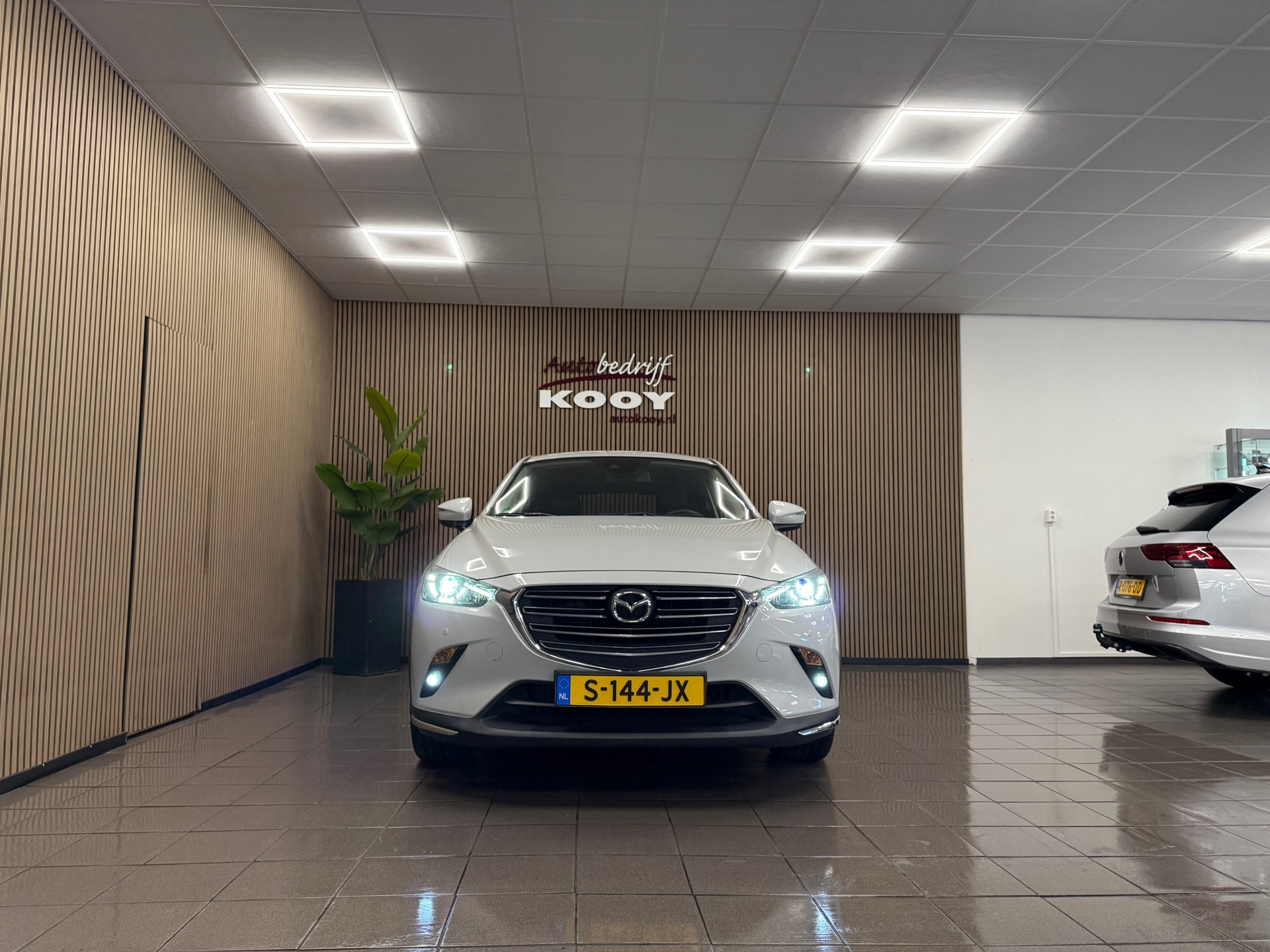 https://www.autokooy.nl//xml/images/56206185-8.JPG