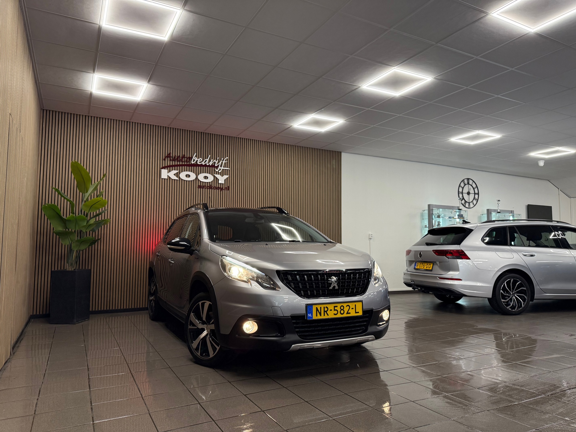 https://www.autokooy.nl//xml/images/56231089-7.JPG