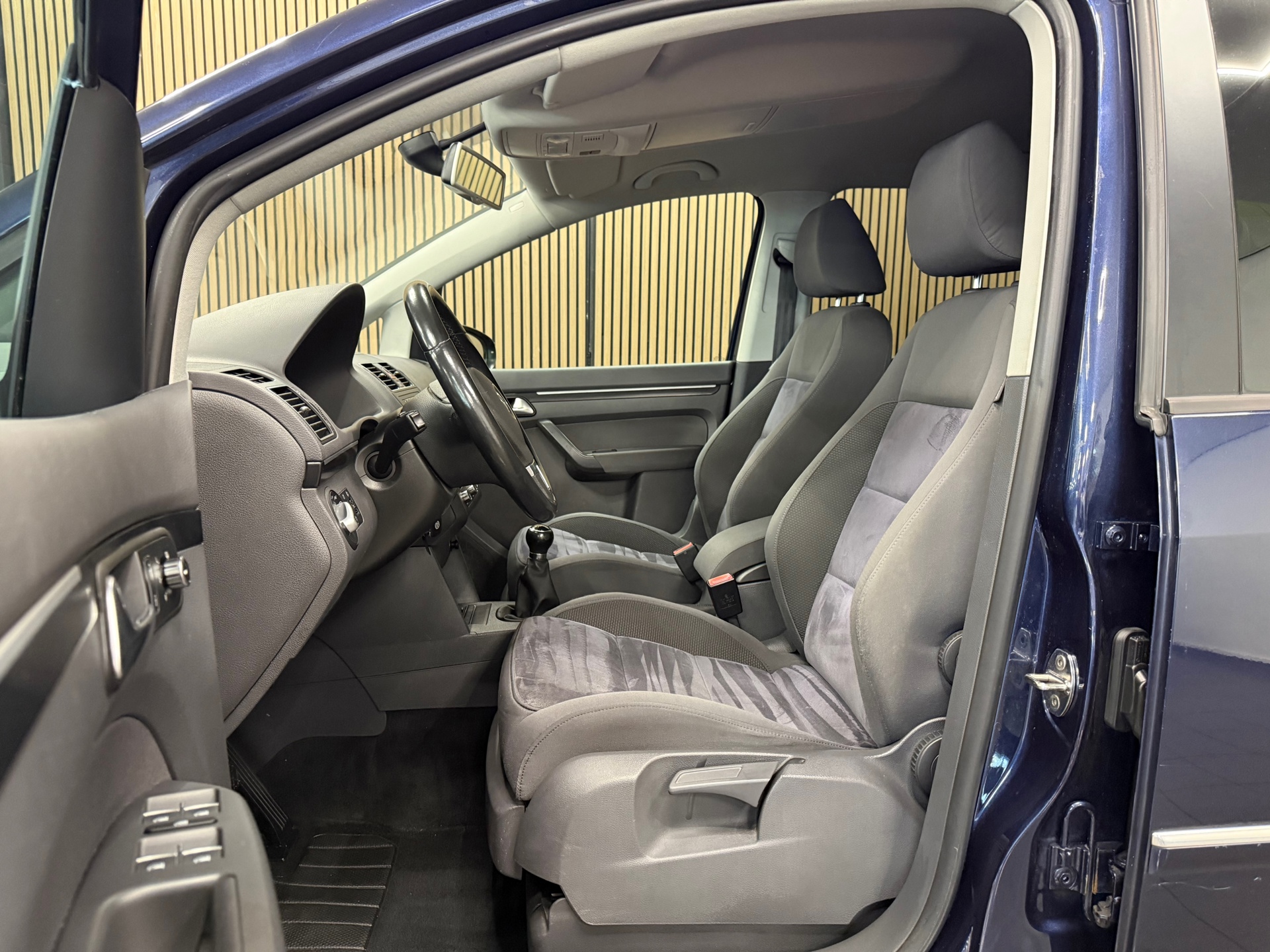 https://www.autokooy.nl//xml/images/56231148-11.JPG