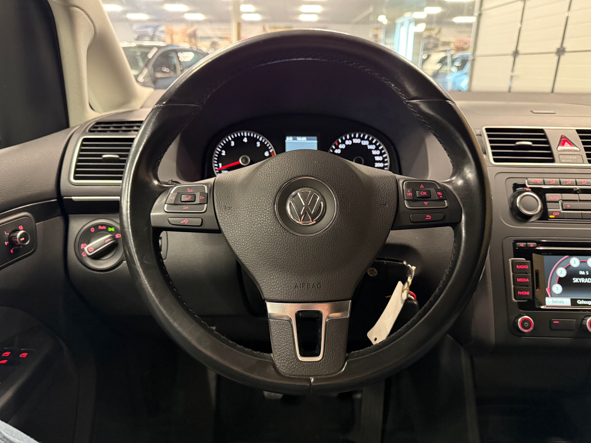https://www.autokooy.nl//xml/images/56231148-13.JPG