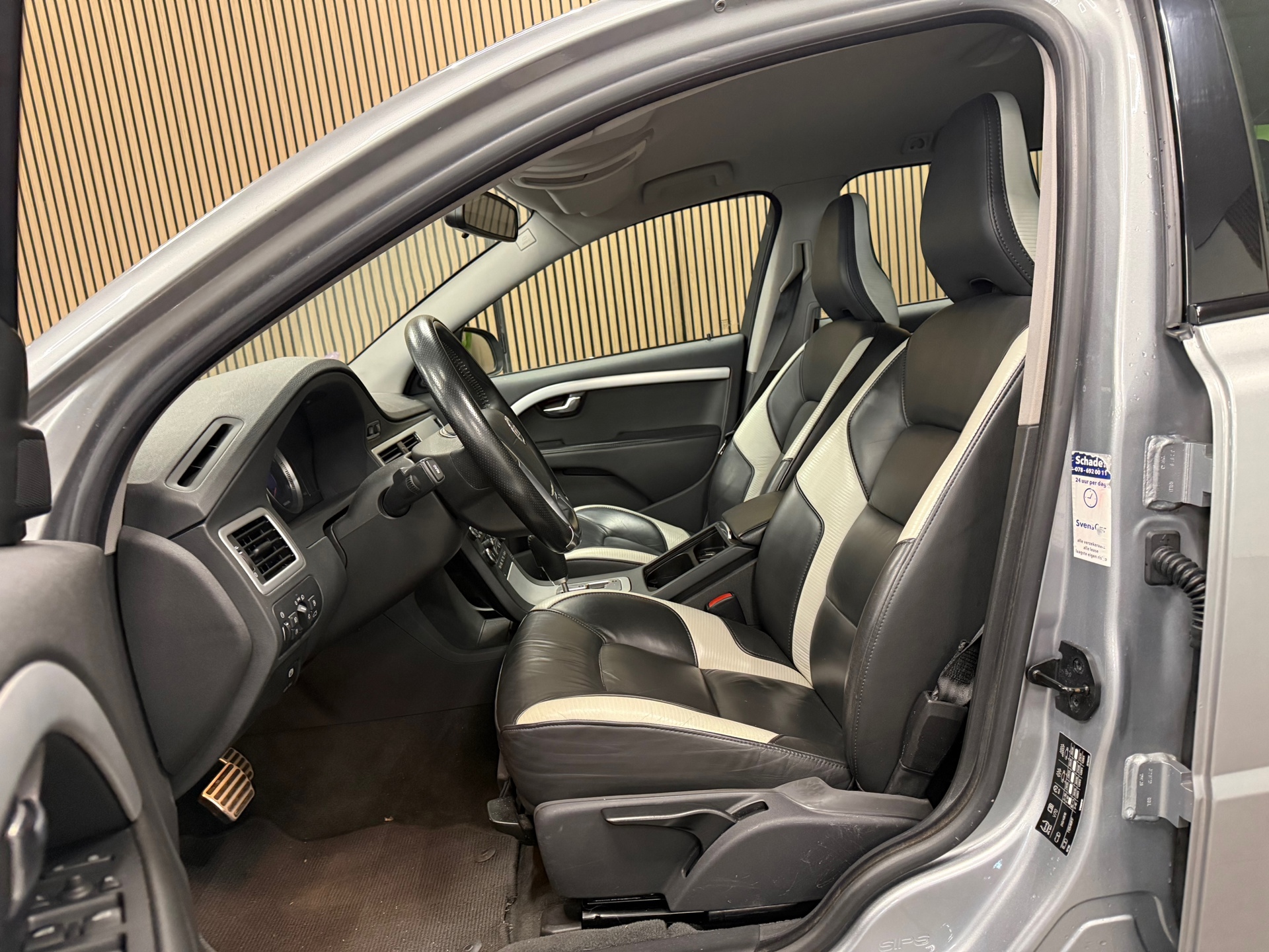 https://www.autokooy.nl//xml/images/56257793-11.JPG
