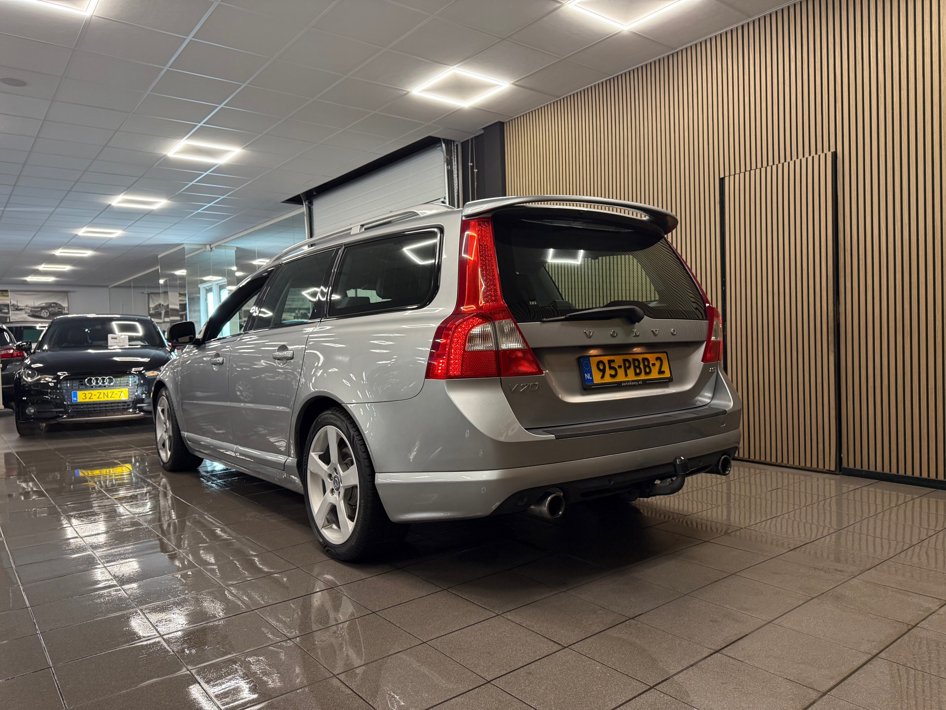 https://www.autokooy.nl//xml/images/56257793-3.JPG