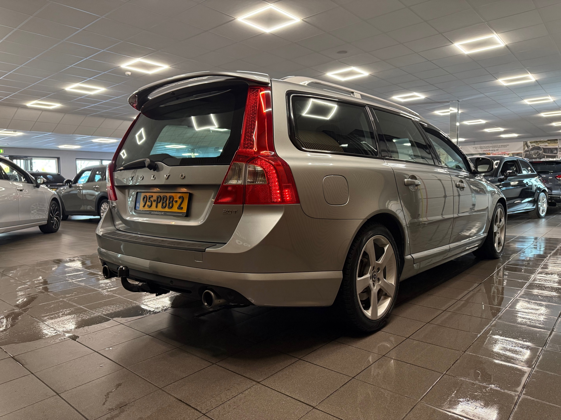 https://www.autokooy.nl//xml/images/56257793-6.JPG