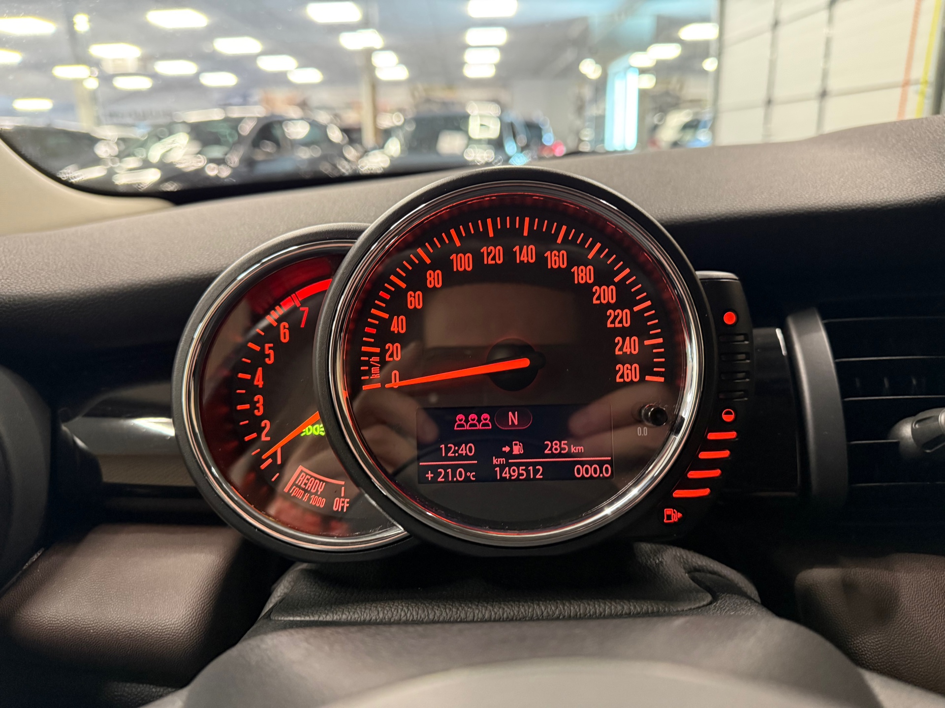 https://www.autokooy.nl//xml/images/56258090-14.JPG