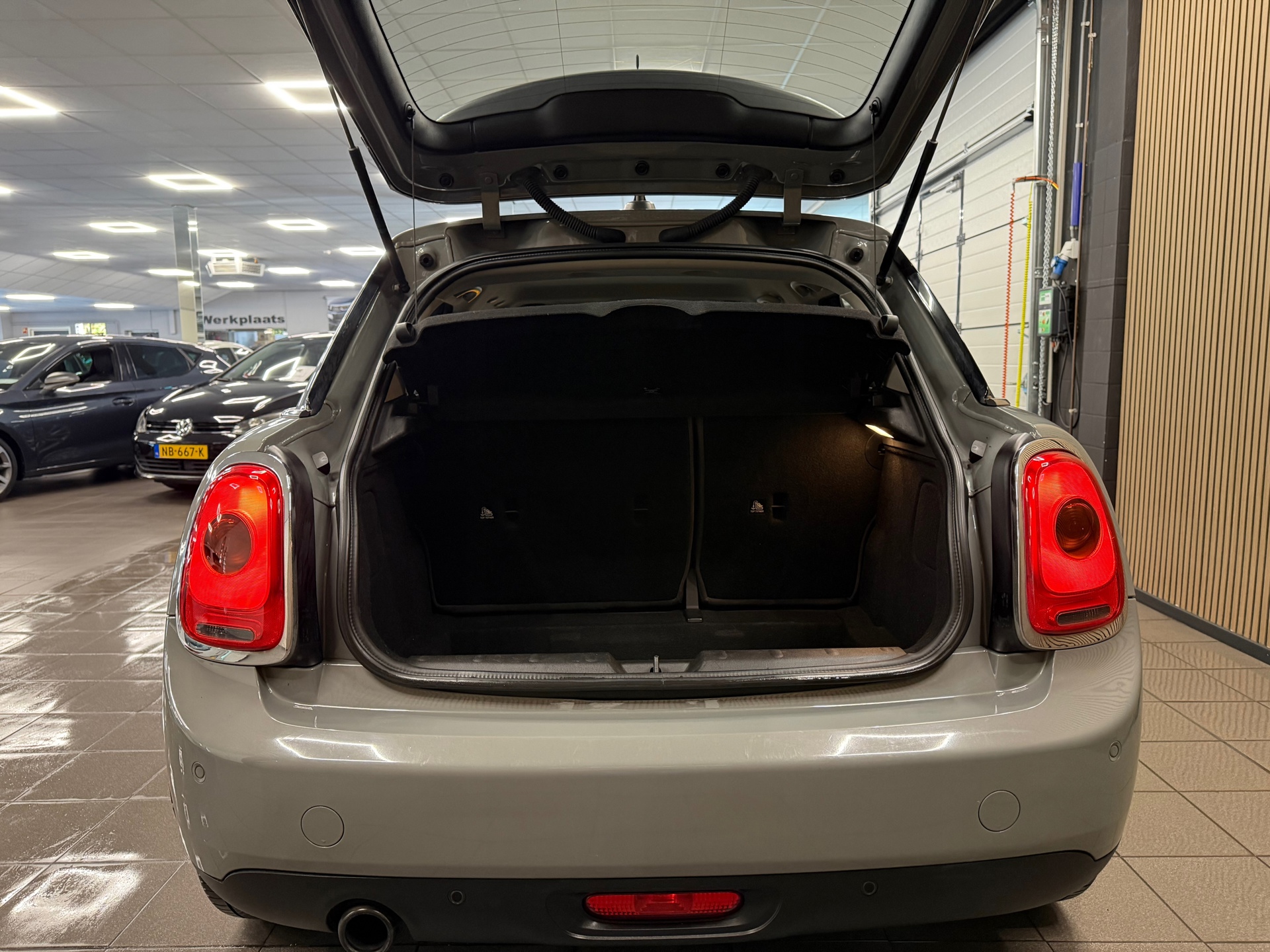 https://www.autokooy.nl//xml/images/56258090-5.JPG