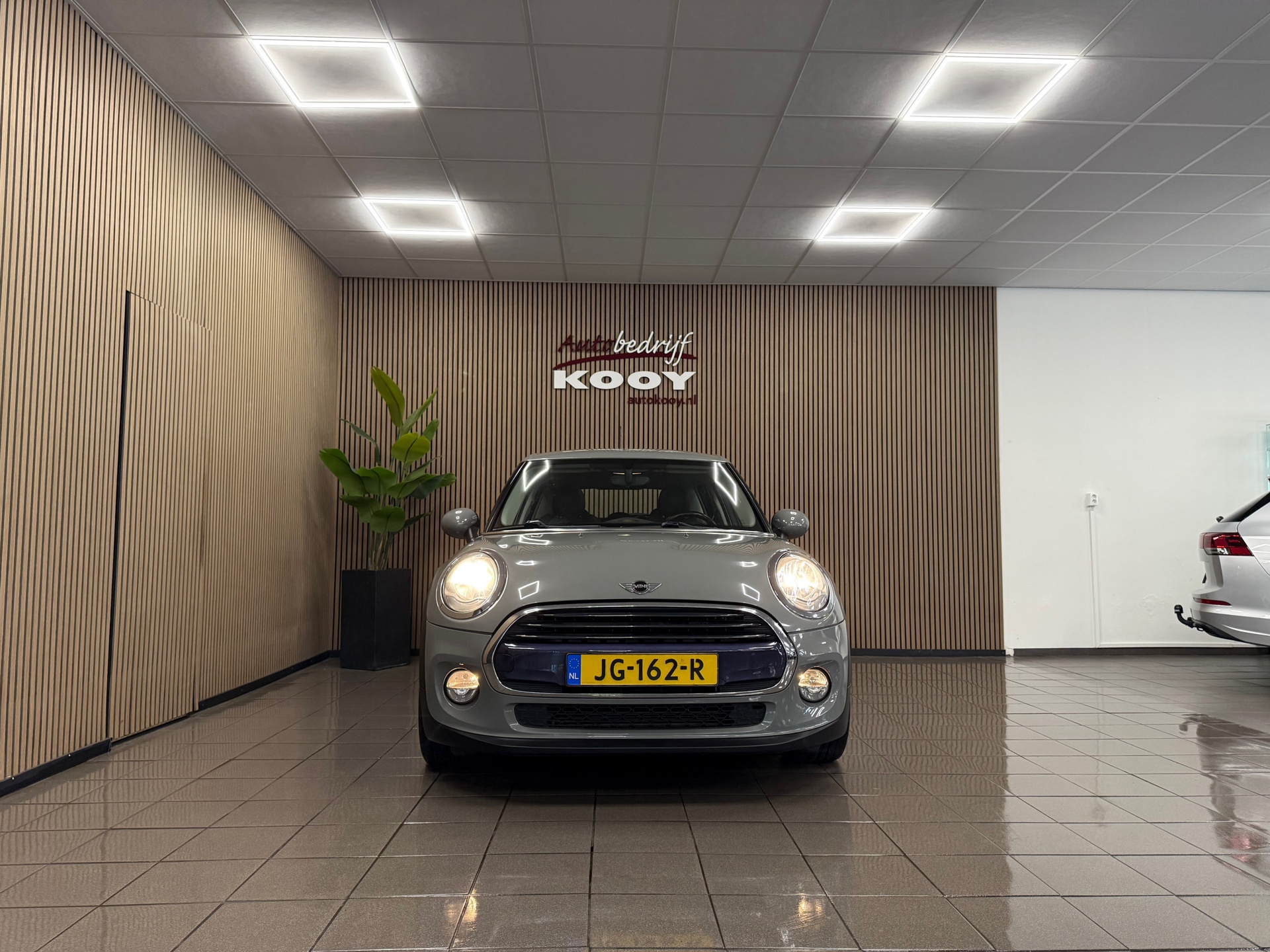 https://www.autokooy.nl//xml/images/56258090-8.JPG