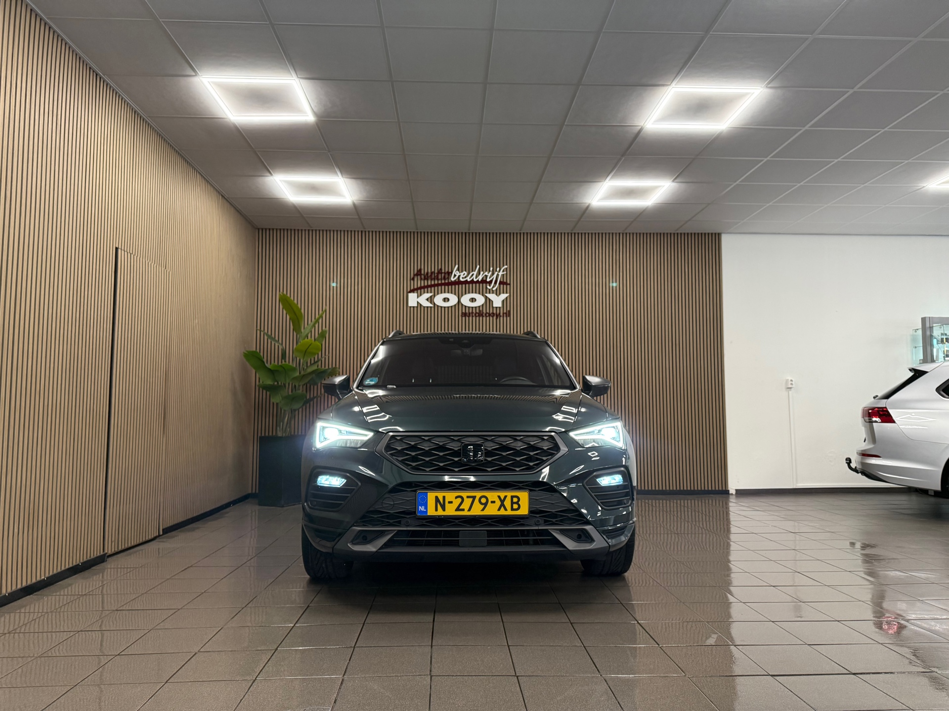 https://www.autokooy.nl//xml/images/56258318-9.JPG